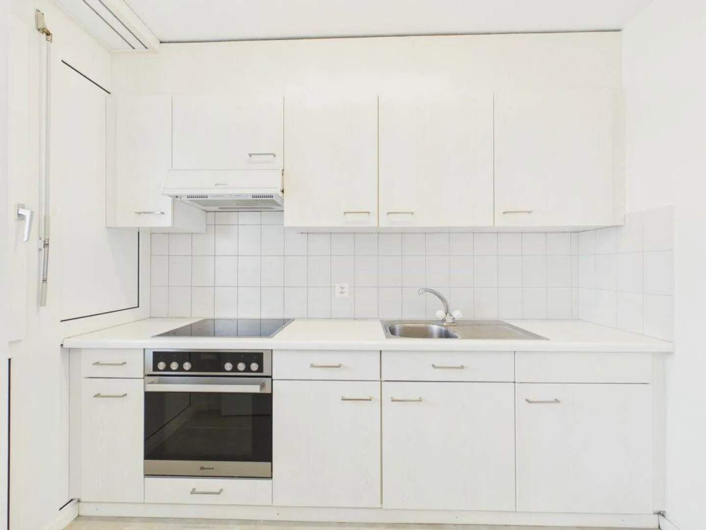 Cozy apartment directly at Uzwil train station - Photo 4 of 10
