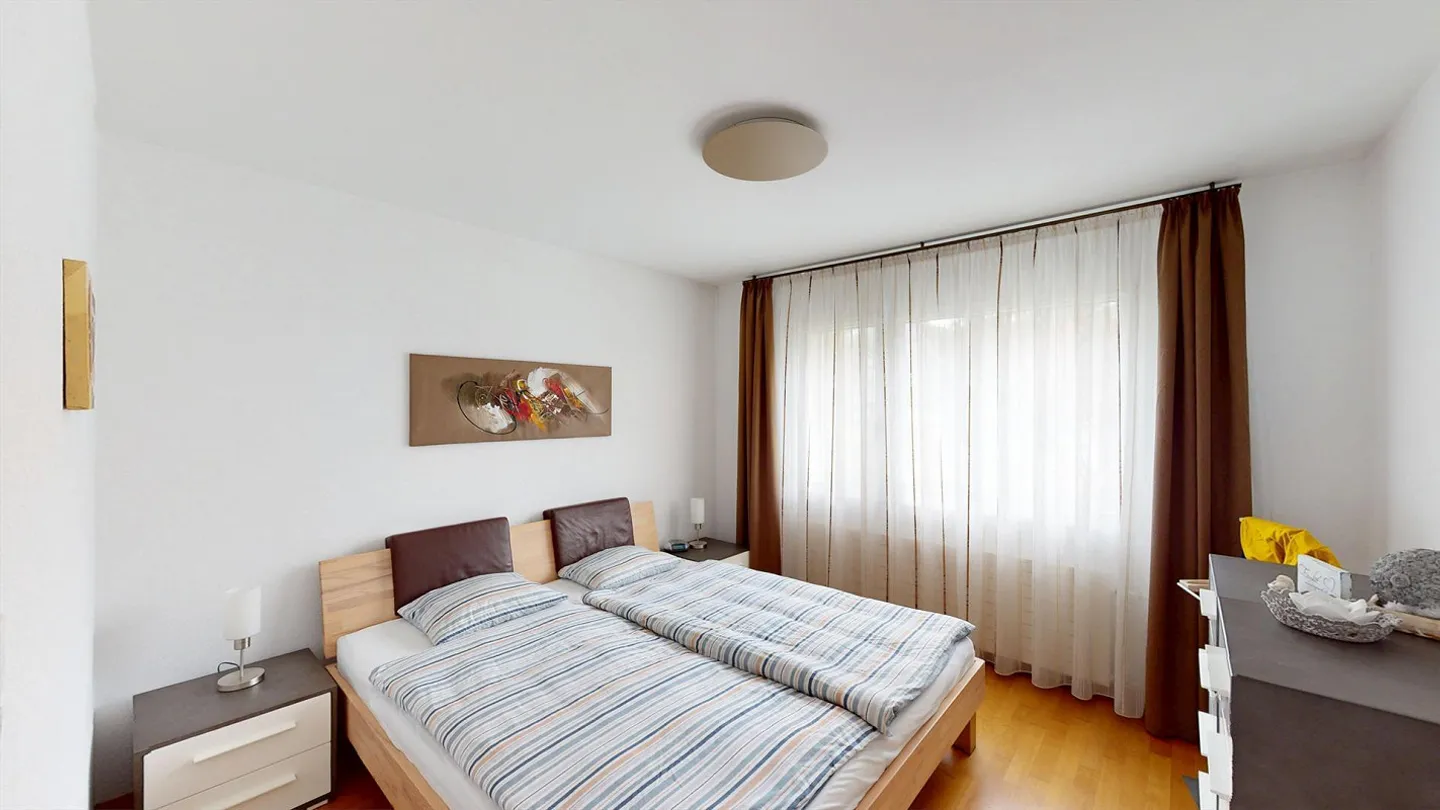 Muttenz: Villa indipendente - 6.5 stanze su un terreno da sogno in una posizione tranquilla - Foto 10 di 14