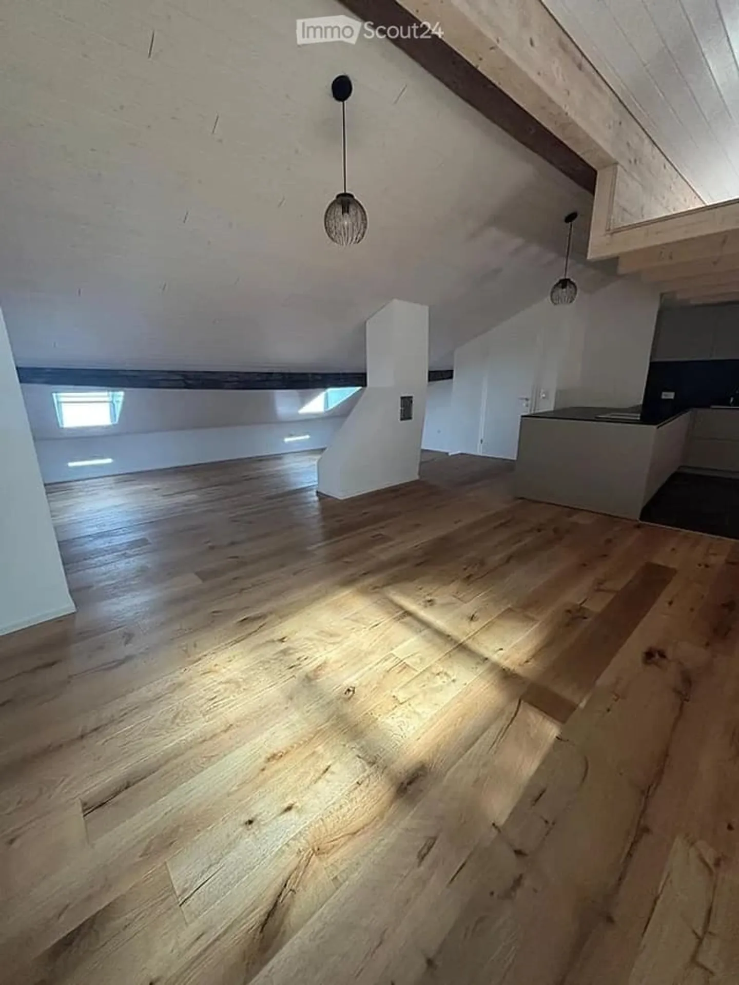Magnifico loft di 1,5 stanze nella storica città vecchia di Friburgo ristrutturato - Foto 4 di 18