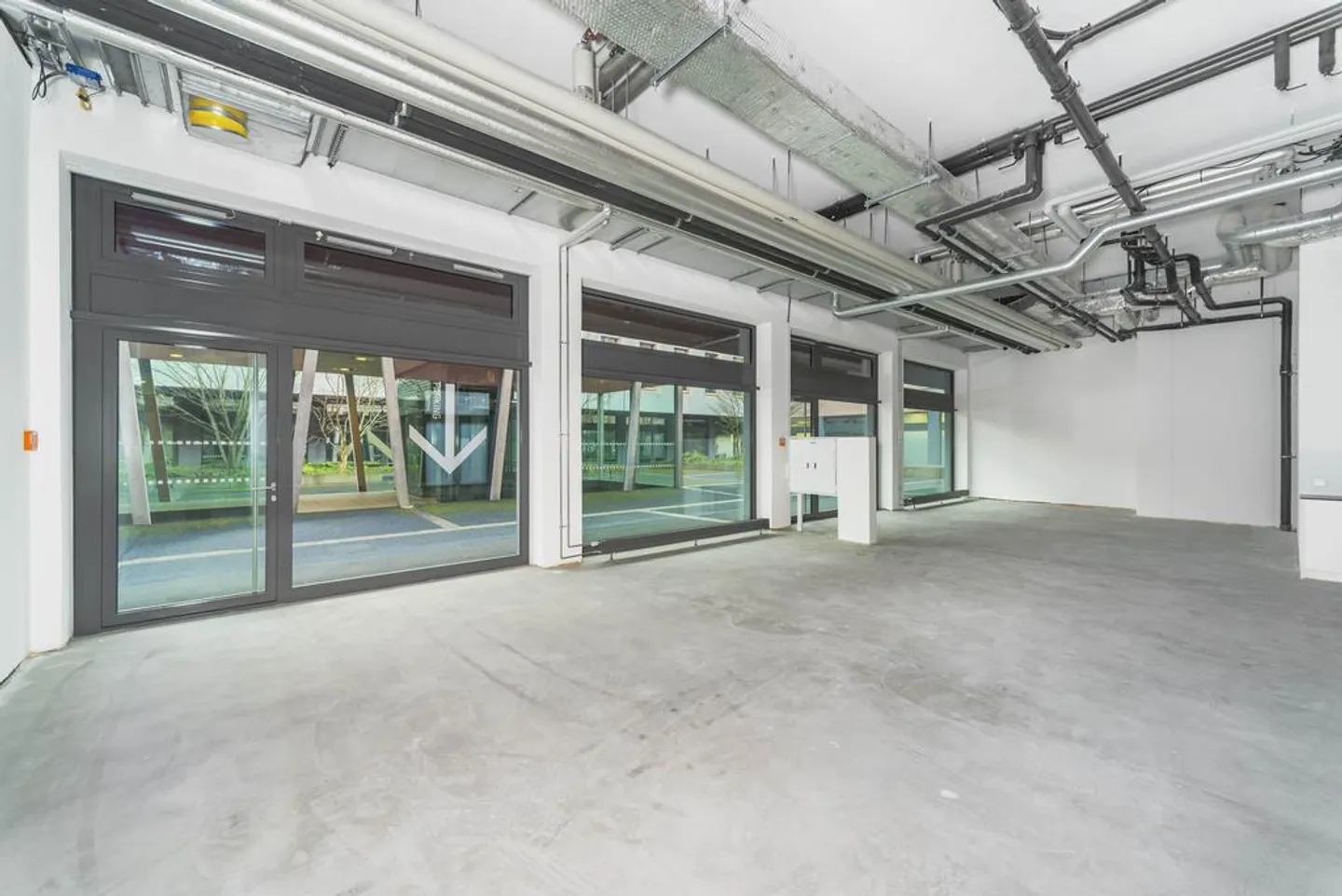 Representative Retail Space for Small Business - Photo 6 of 7