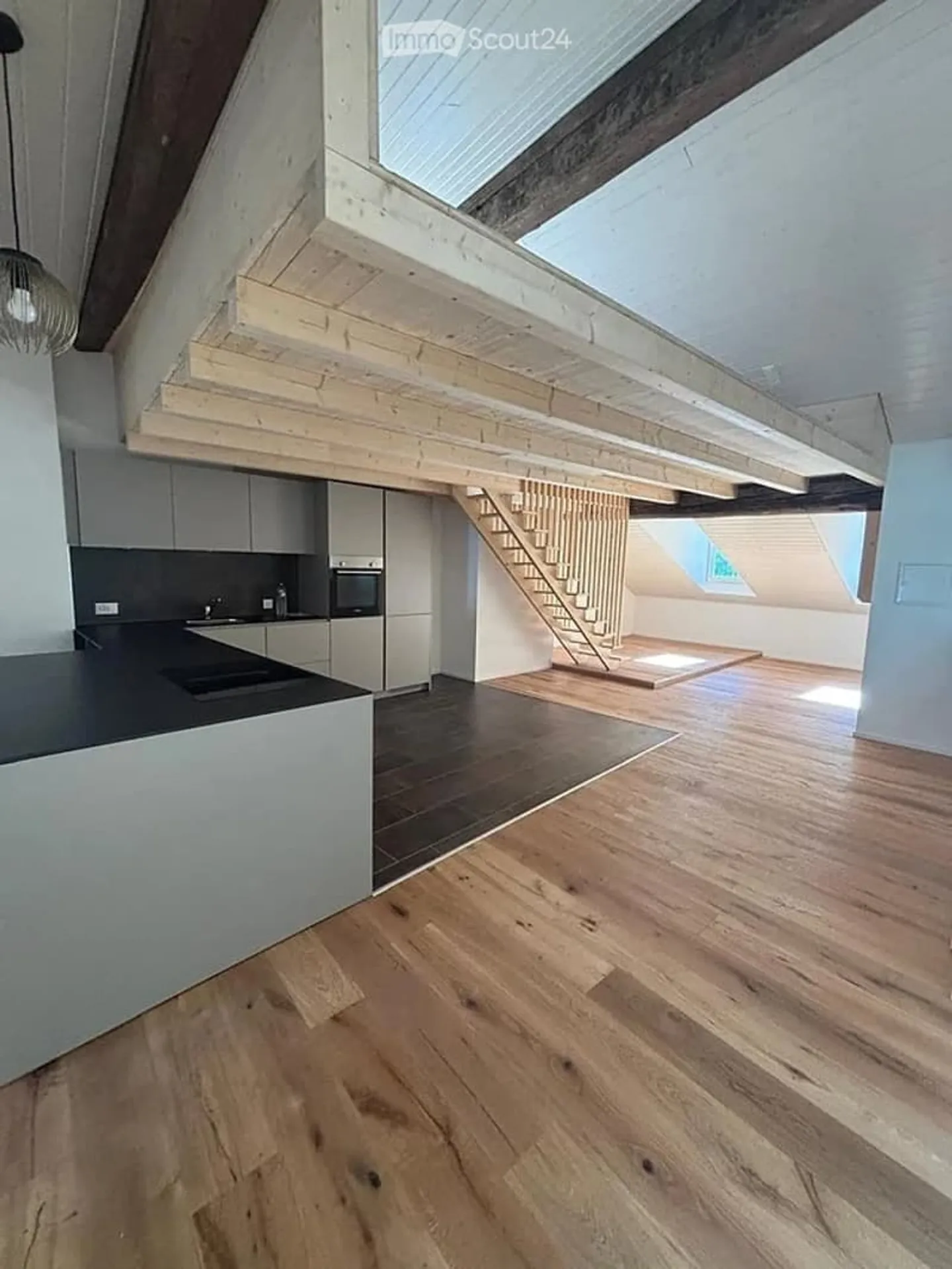 Magnifico loft di 1,5 stanze nella storica città vecchia di Friburgo ristrutturato - Foto 11 di 18