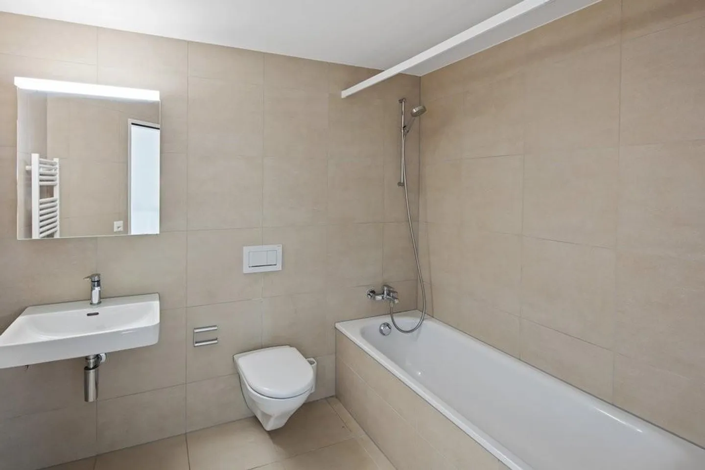 Top moderne Dachwohnung mit Galeriezimmer - Im Herzen von Flawil - Foto 11 von 11