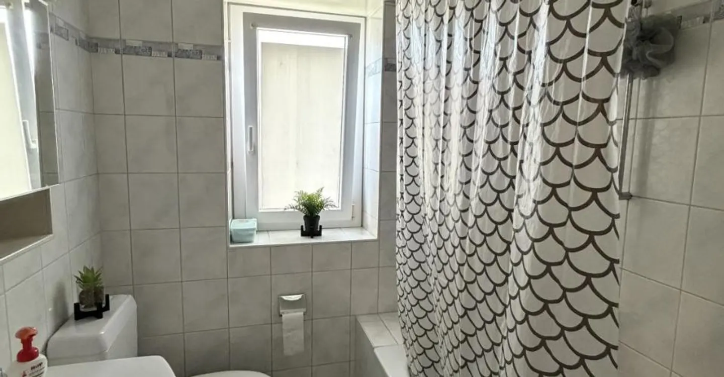 4 1/2 Wohnung in Delémont - Südbalkon - Foto 2 von 3
