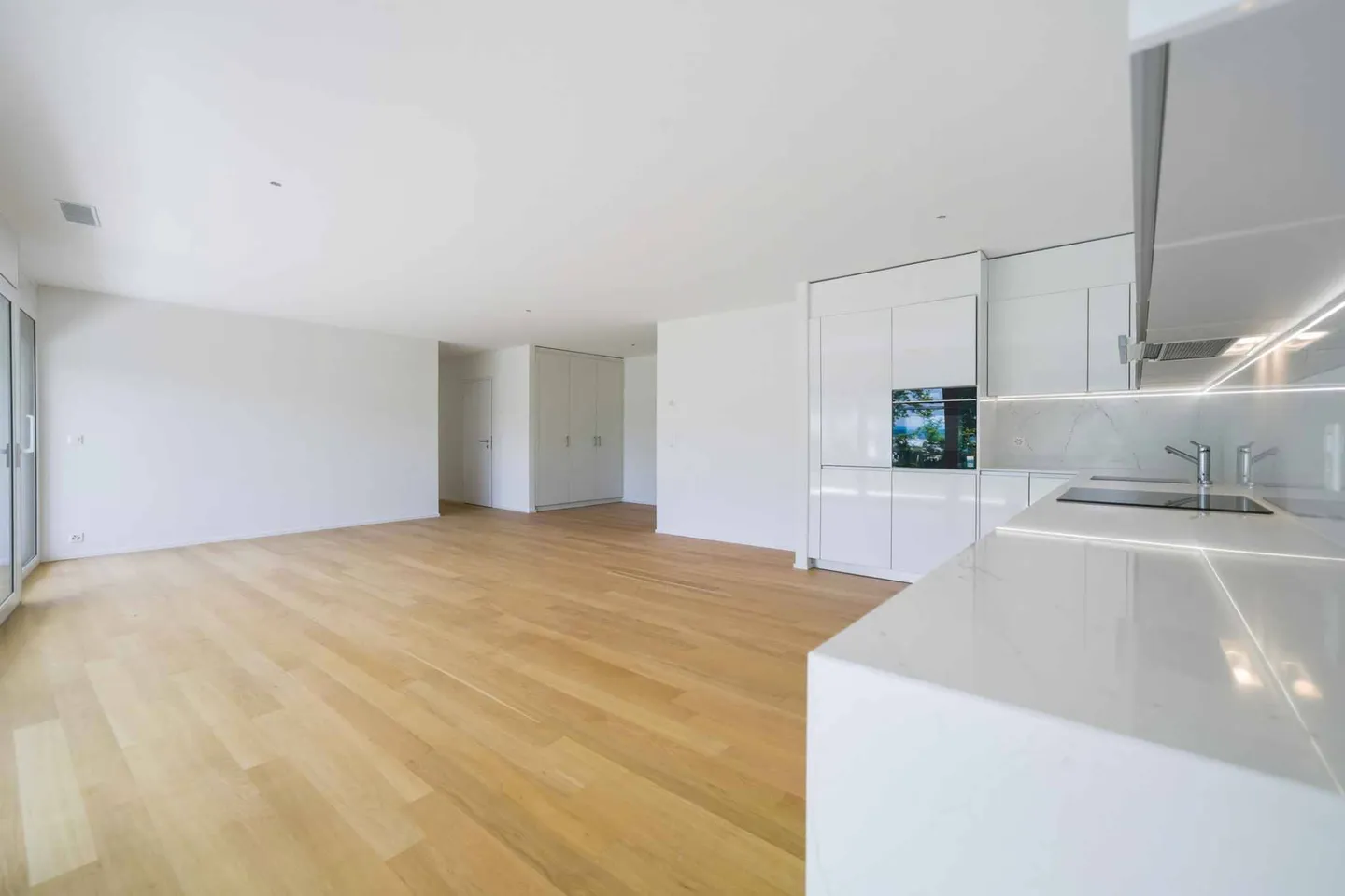 Nuovo appartamento di 3,5 stanze con terrazza e giardino privato - Foto 4 di 6