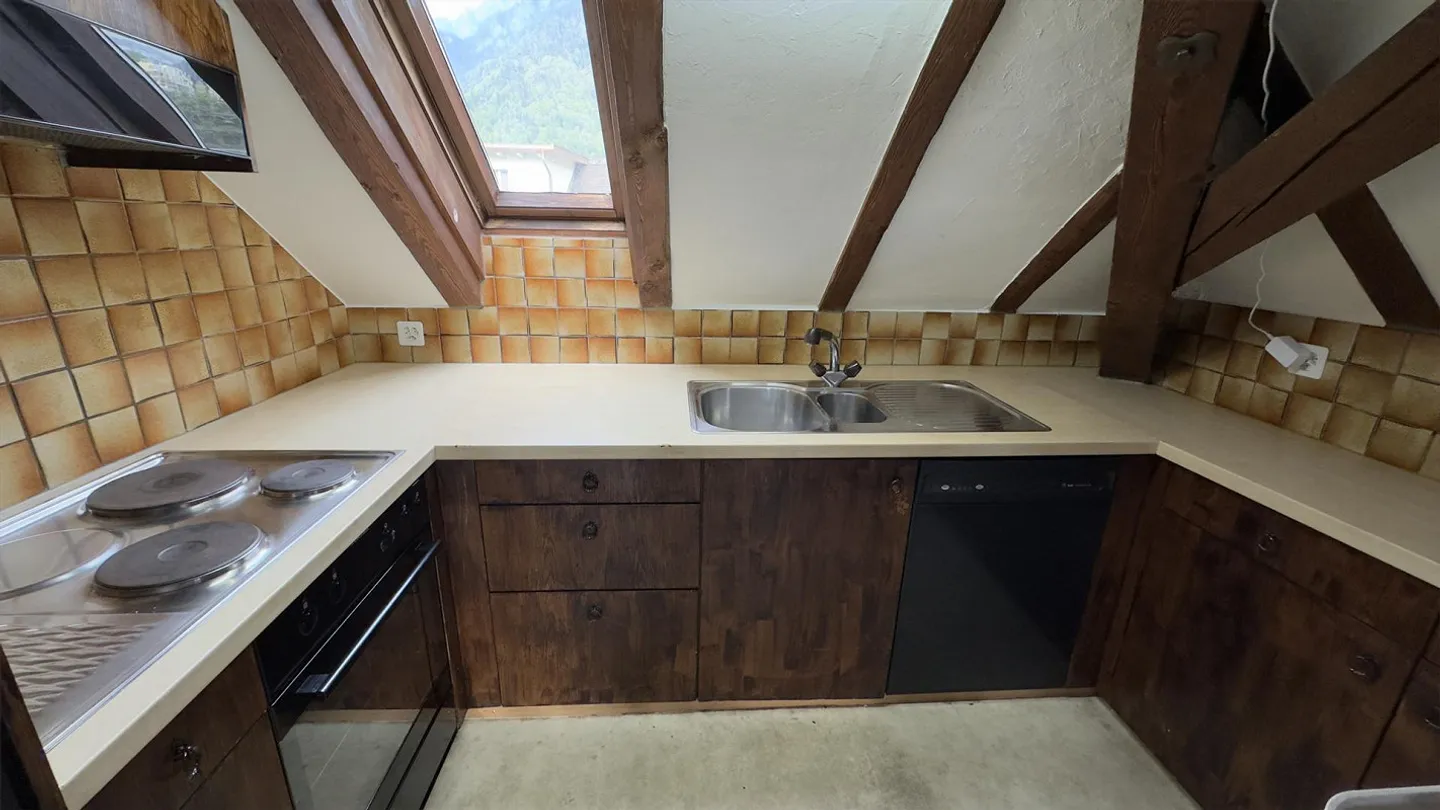 2 Room Attic Apartment - Photo 4 of 7