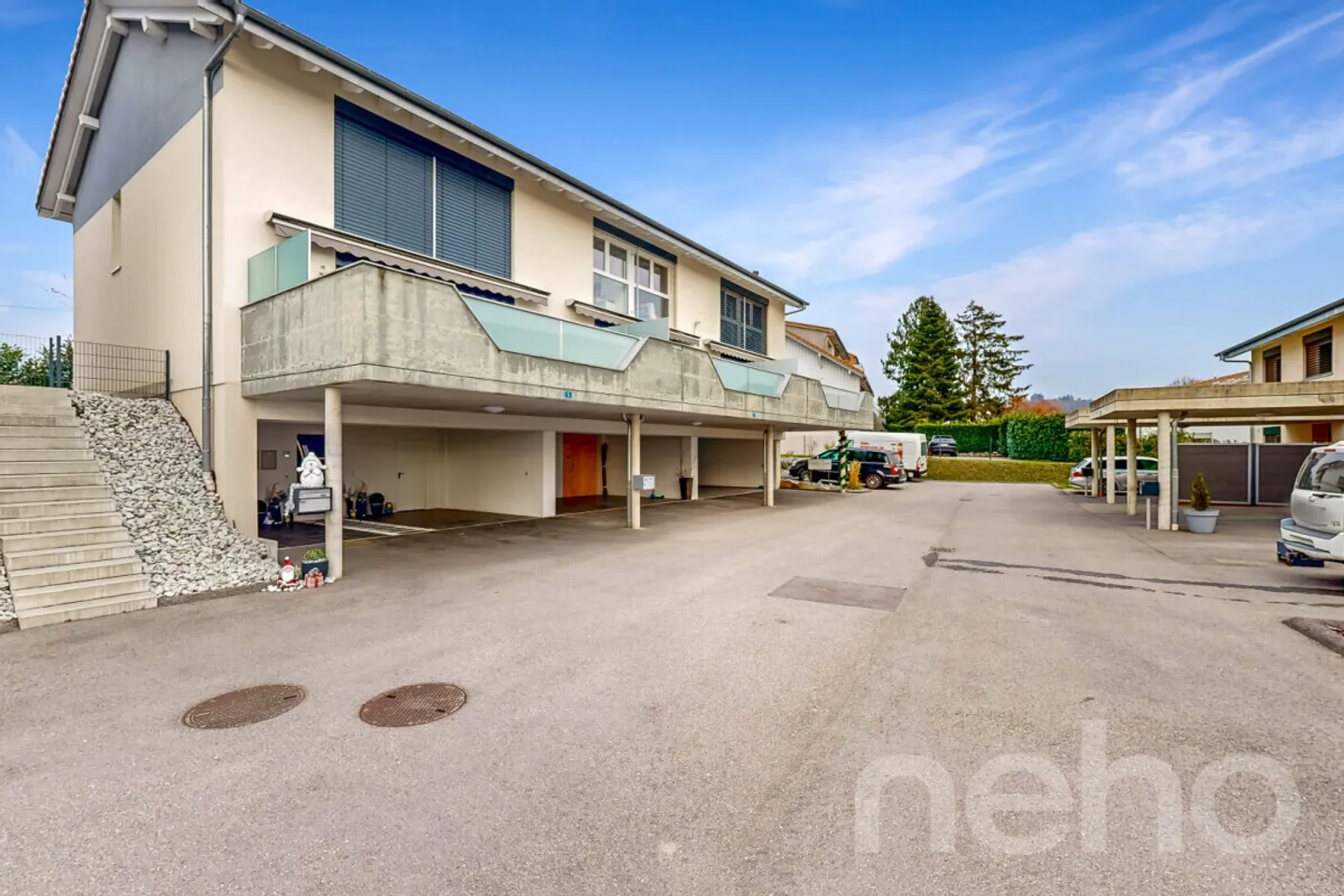 Villa a schiera su 3 livelli - Luminoso e idealmente situato - Foto 2 di 13