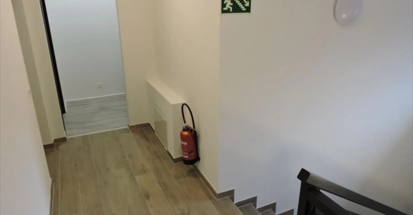 Commercial Space 1 Room - Photo 1 of 5