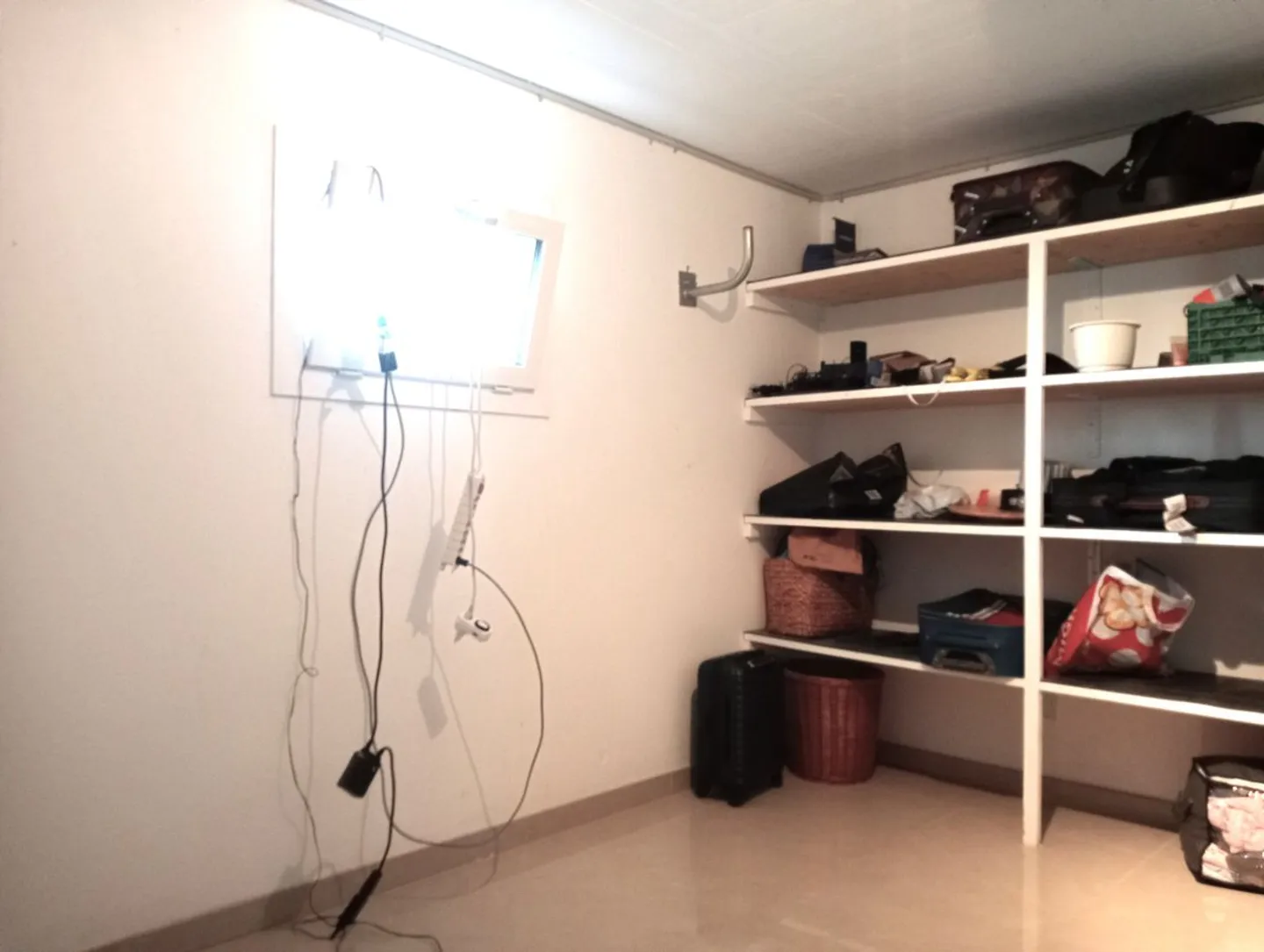 Modern and bright detached villa in a dominant location - Photo 10 of 13