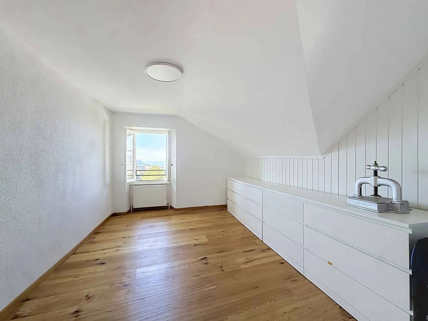 Eine charmante Wohnung in den Höhenlagen von Montreux - Foto 9 von 10