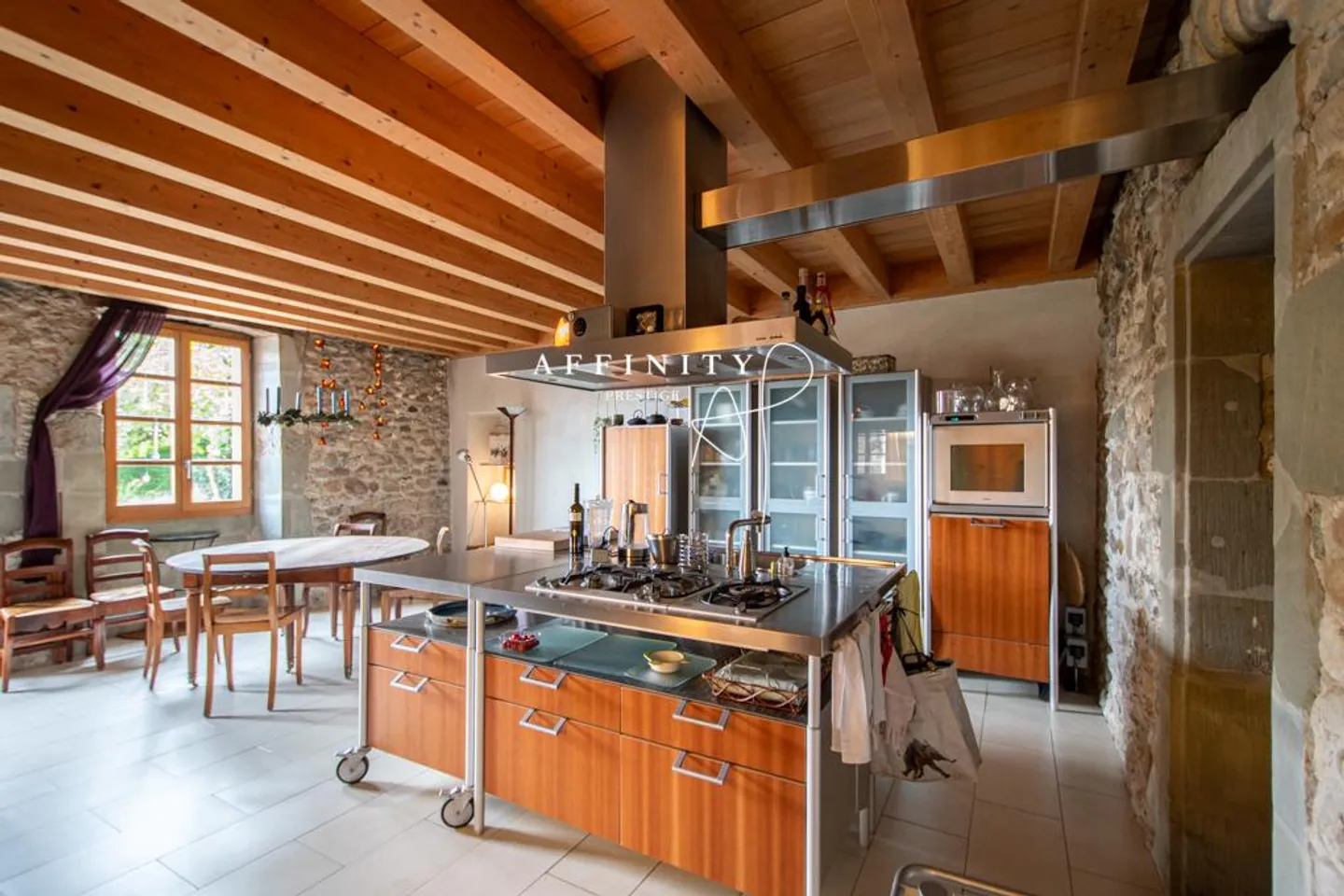 Charming 18th Century Home - Photo 2 of 12