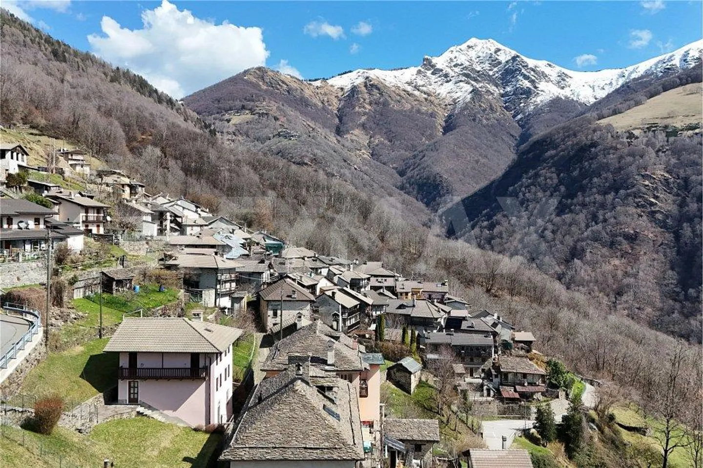 Rustico ristrutturato nel nucleo - Foto 4 di 13