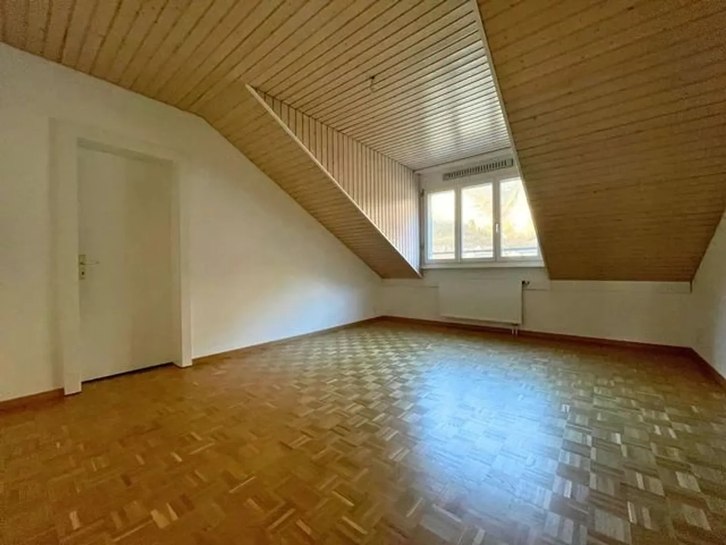 Appartement de quatre pièces au 3ème étage / PREMIÈRE LOCATION PROPOSÉE - Photo 8 sur 10