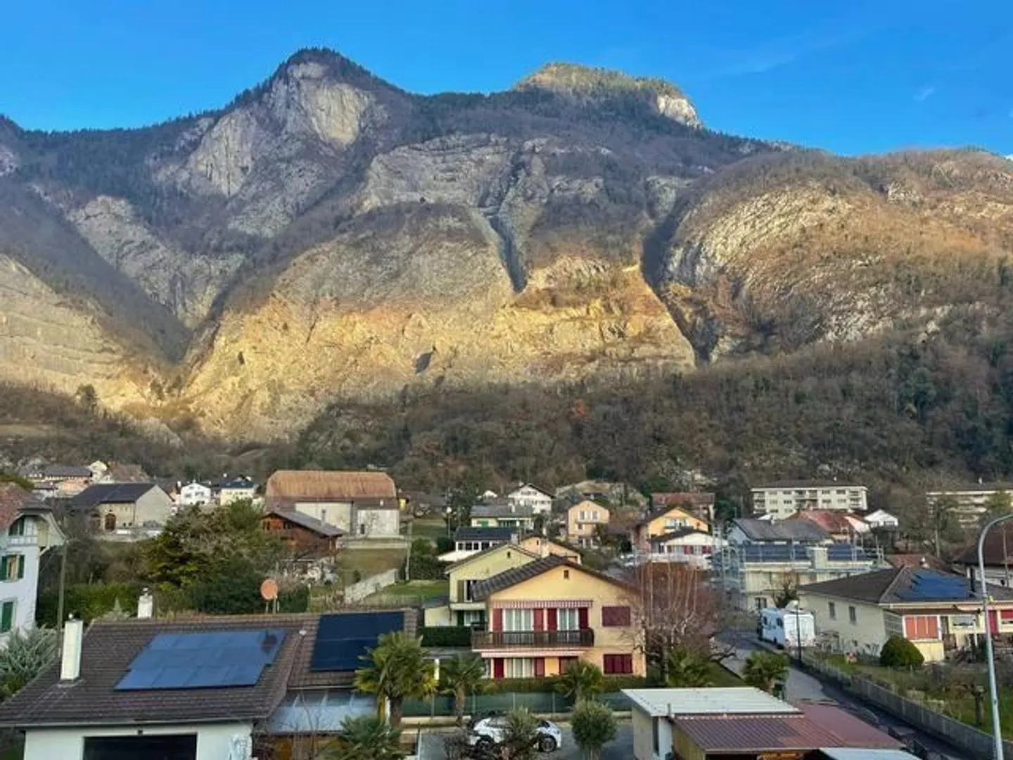 Appartement de quatre pièces au 3ème étage / PREMIÈRE LOCATION PROPOSÉE - Photo 9 sur 10