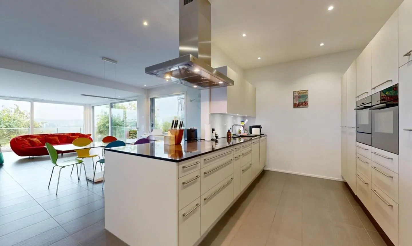 Living with a View – 4.5-Room Terrace Apartment with Double Garage - Photo 4 of 11