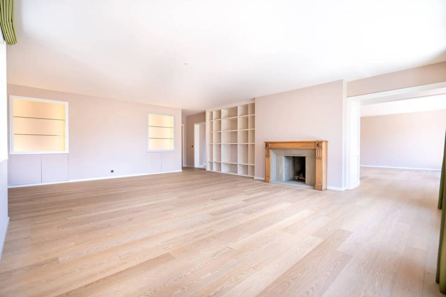 Elegante 6,5 Zimmer von 226m2 - Foto 2 von 13