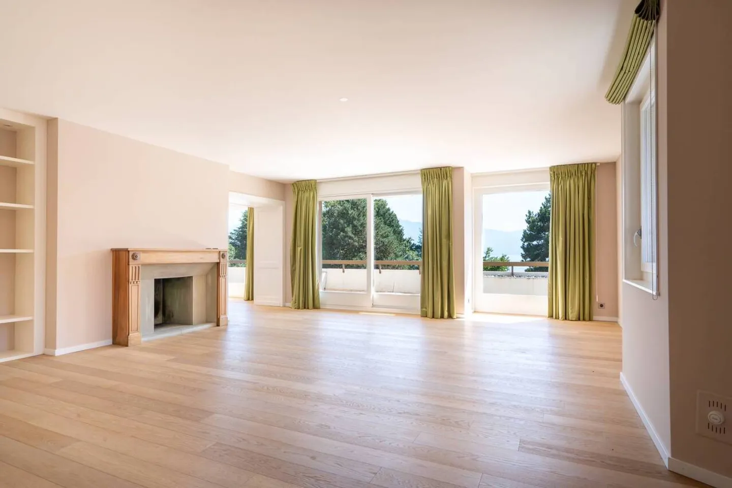 Elegante 6,5 Zimmer von 226m2 - Foto 3 von 13