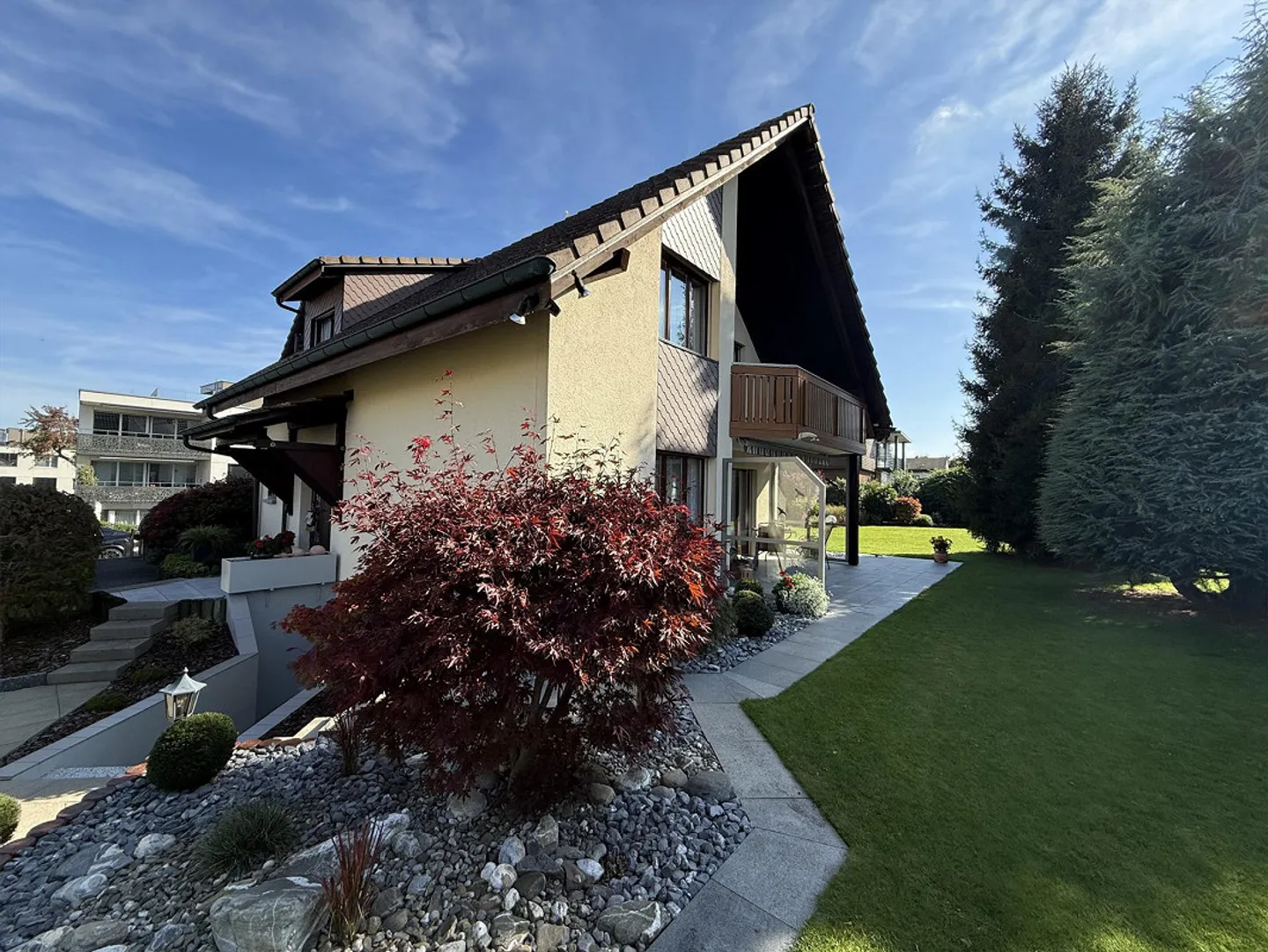 Gepflegtes Einfamilienhaus mit Traumgarten in ruhiger Sackgasse - Photo 4 of 16