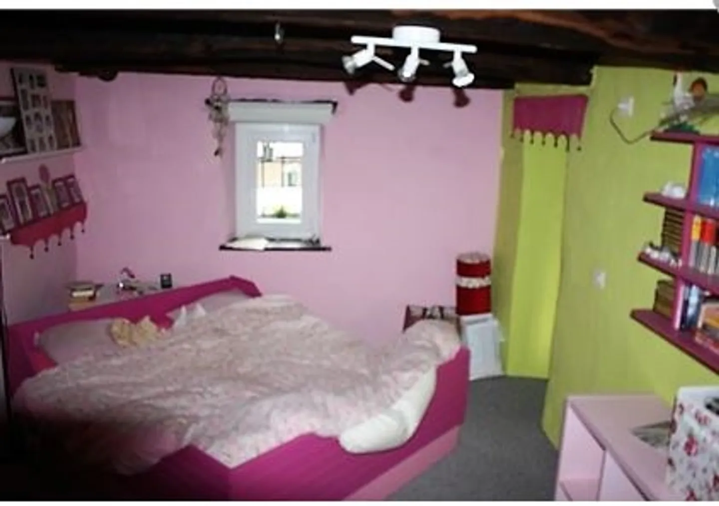 Sezione di casa di villaggio con giardino e vista - Foto 5 di 12