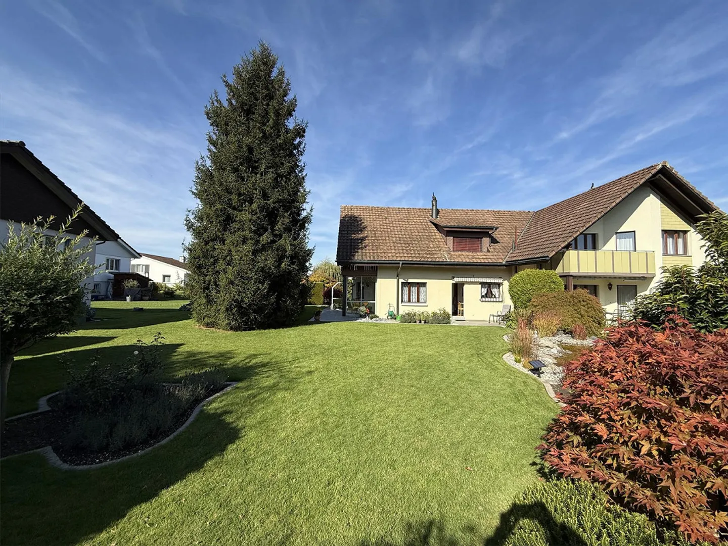 Gepflegtes Einfamilienhaus mit Traumgarten in ruhiger Sackgasse - Photo 7 of 16
