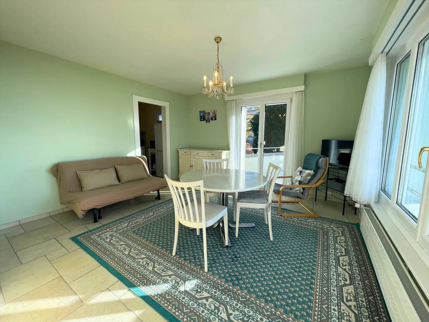 Appartamento ammobiliato di 2.5 locali al 1° piano - Foto 3 di 13