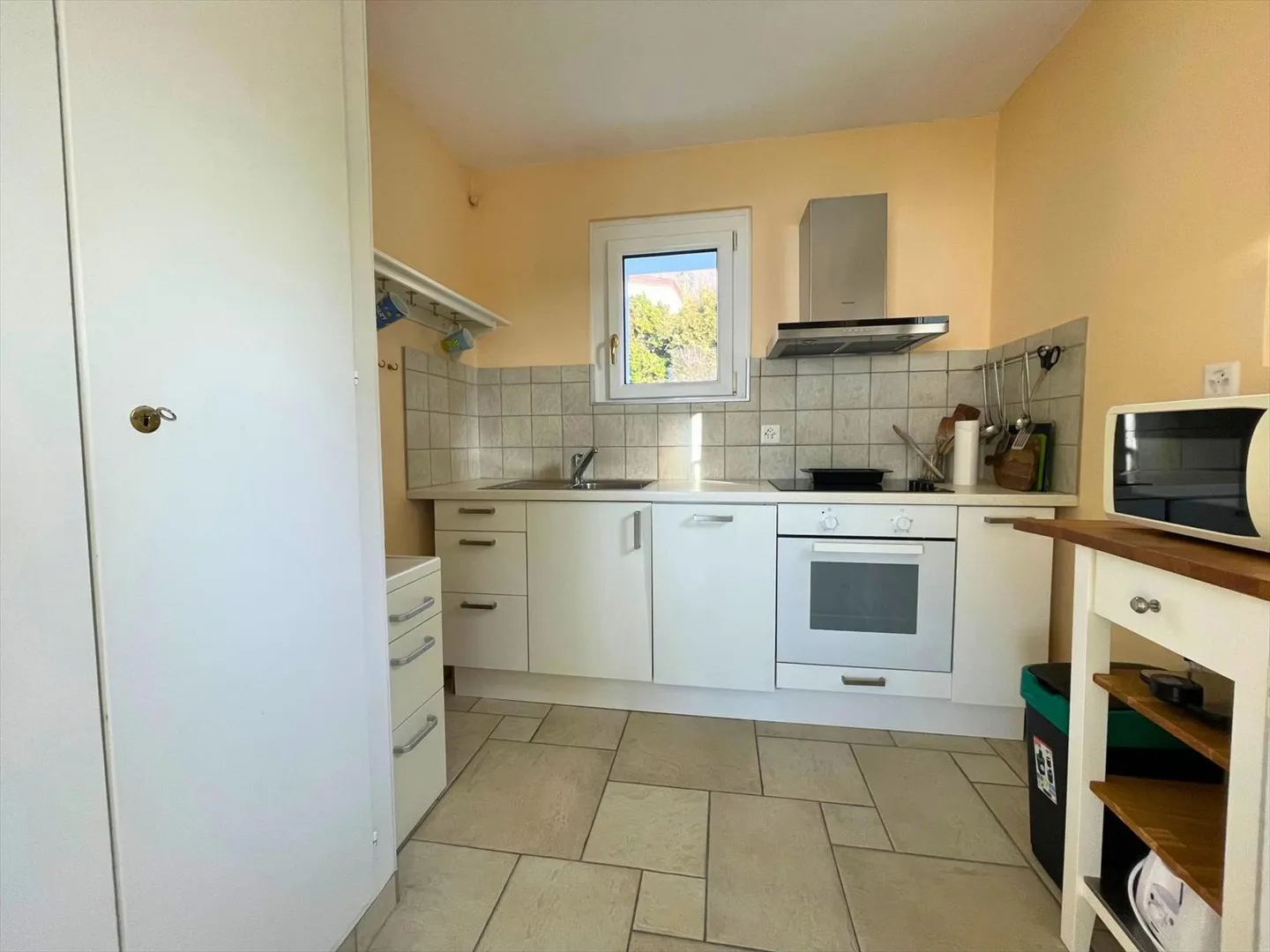 Appartamento ammobiliato di 2.5 locali al 1° piano - Foto 6 di 13