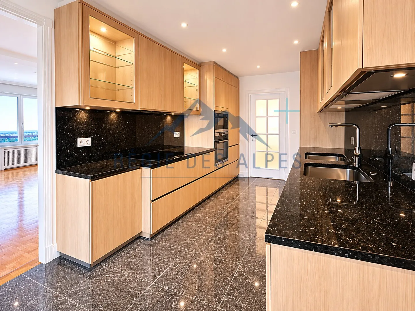 Appartement de Luxe avec Vue Panoramique - Photo 4 sur 14