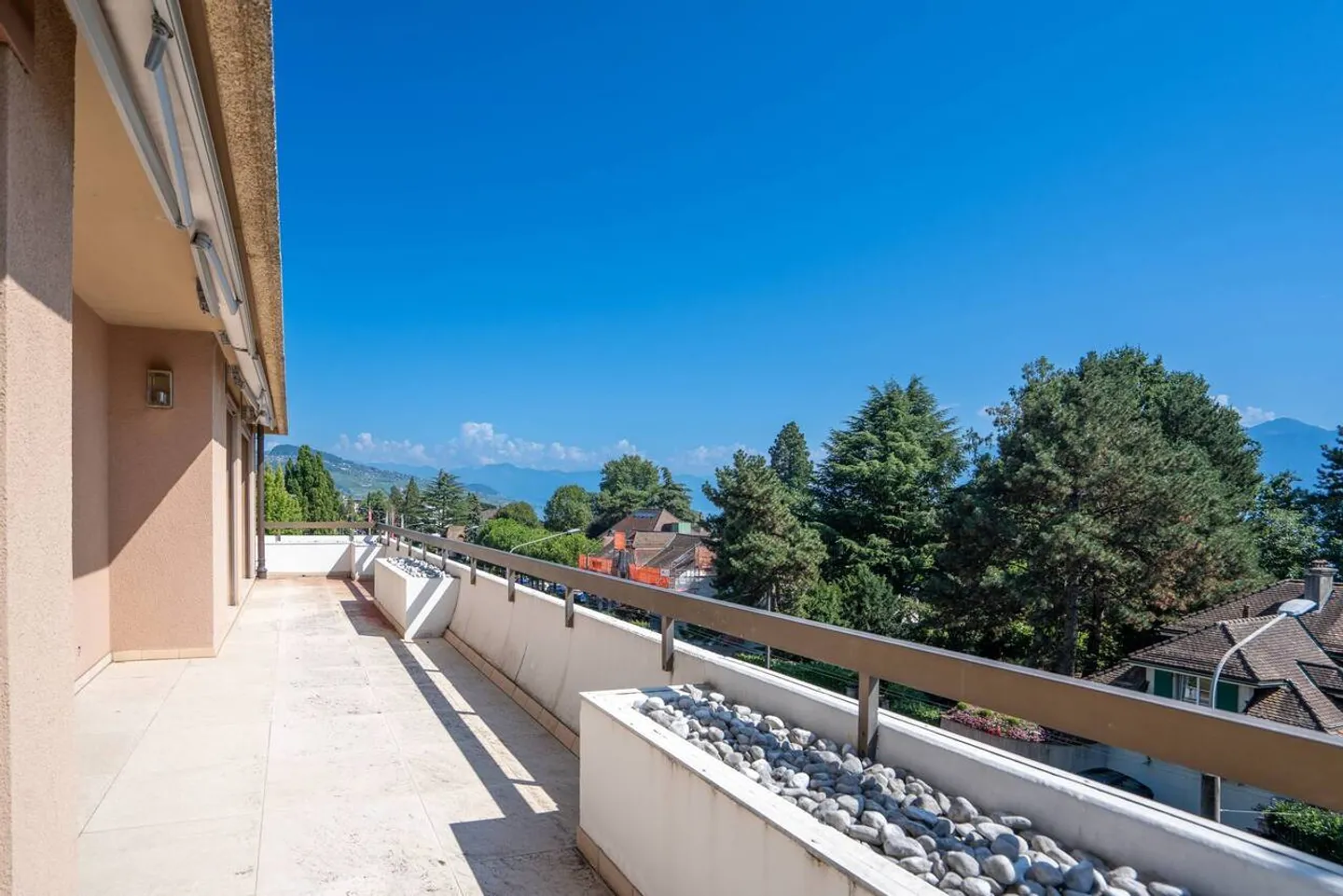 Elegante 6,5 Zimmer von 226m2 - Foto 12 von 13