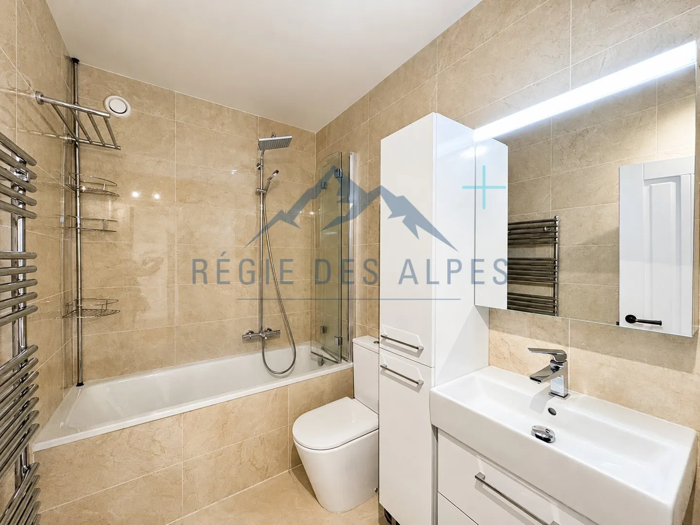 Appartement de Luxe avec Vue Panoramique - Photo 6 sur 14
