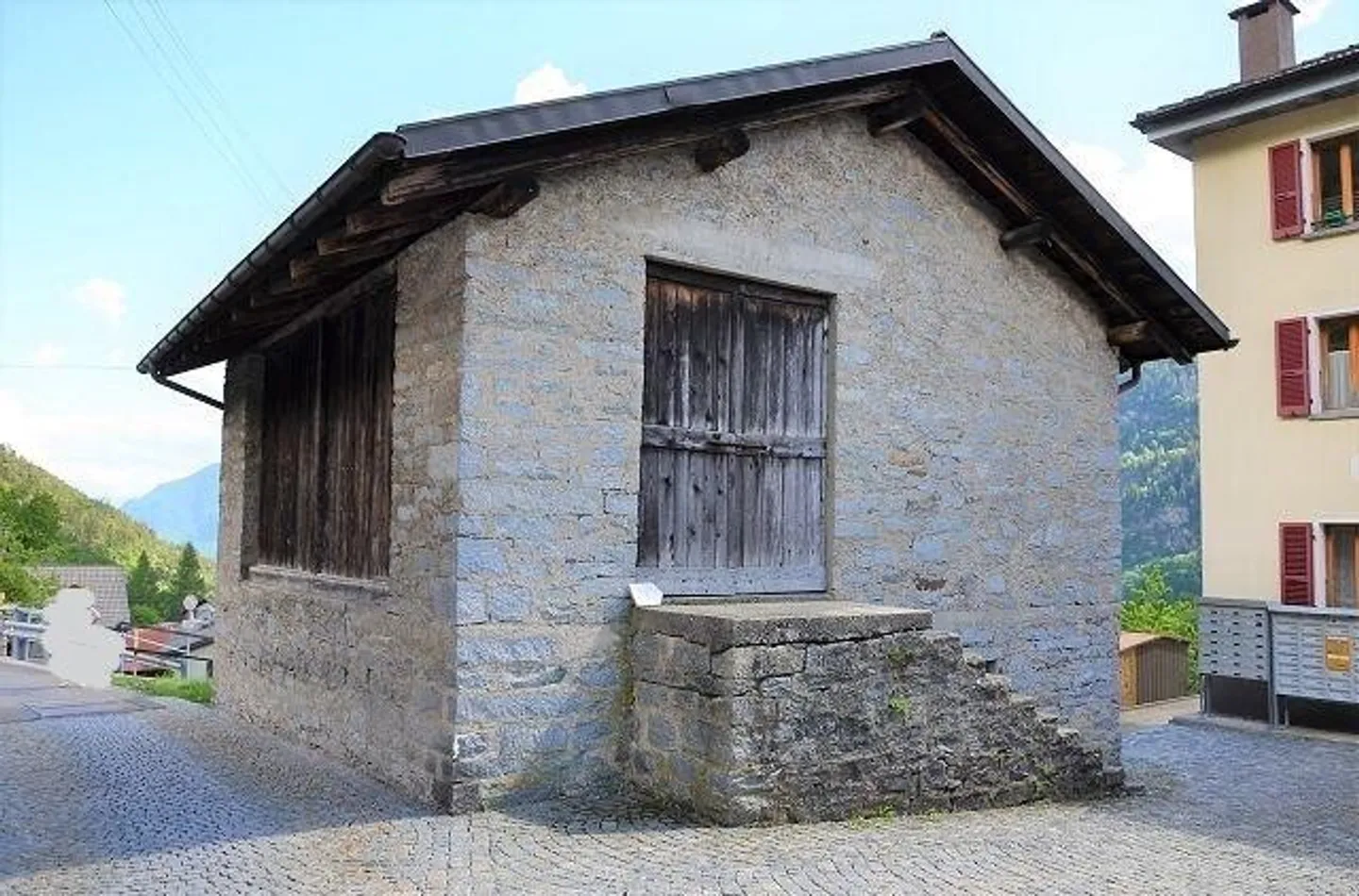 Renovierungsbedürftiges Chalet - Foto 2 von 13