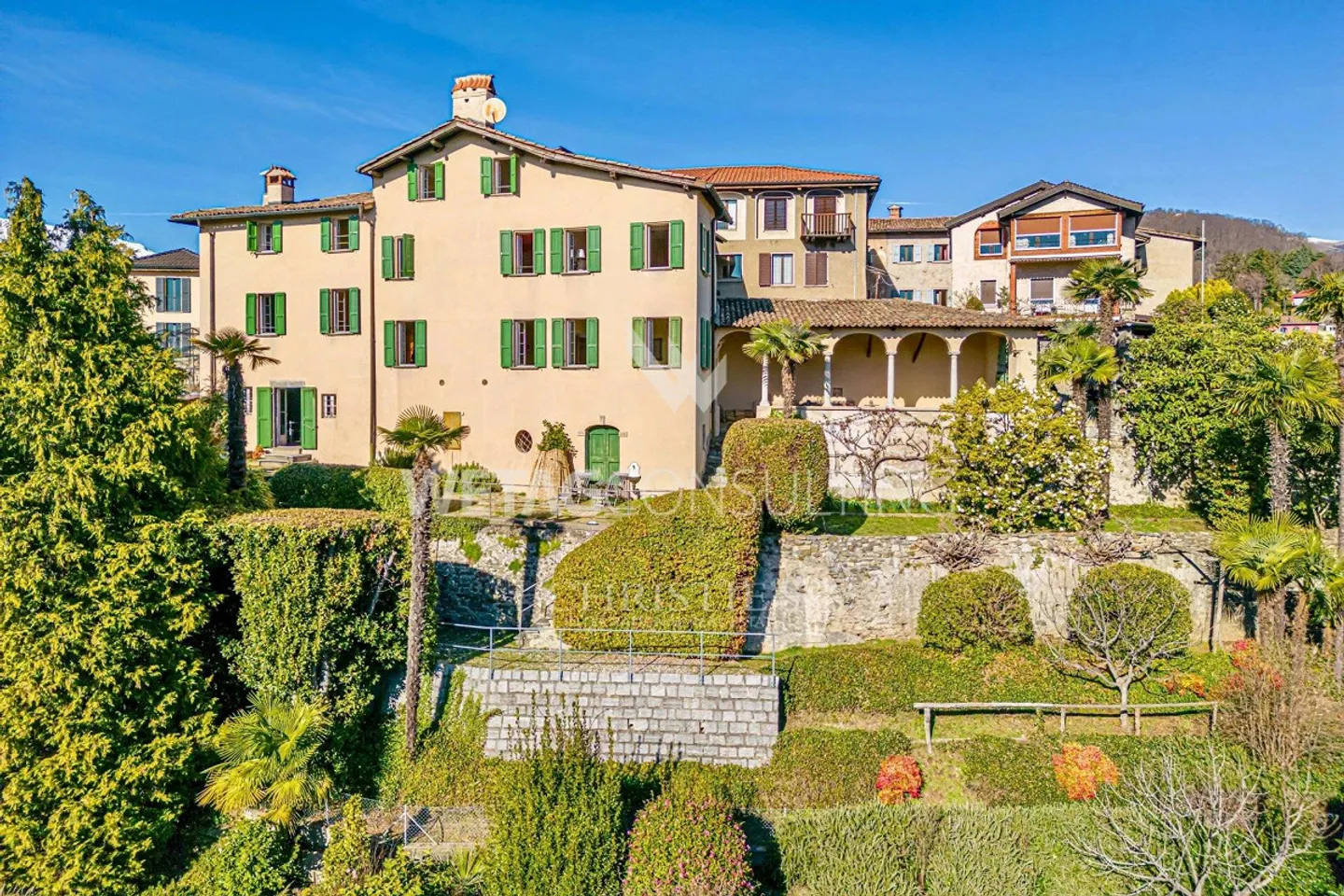 Lugano-Comano: "Casa Cappellanica di San Carlo", un storico H... - Foto 1 di 13