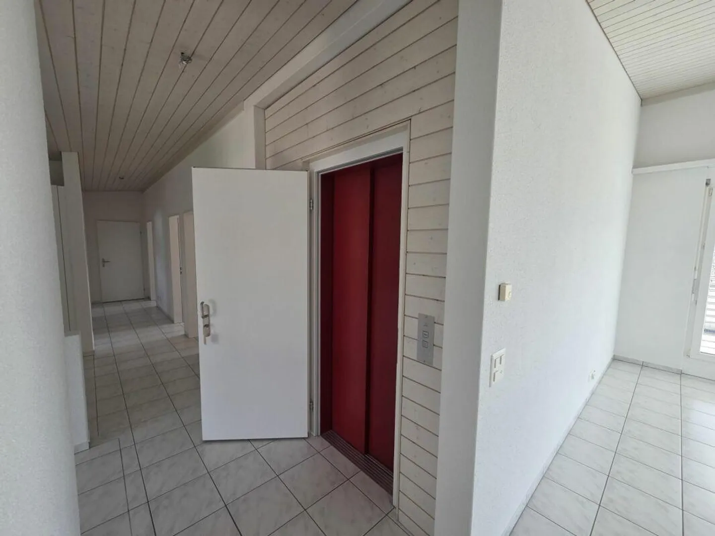 4.5-Zimmer-Attikawohnung mit Wintergarten - Wohnen mit besonderem C... - Foto 6 di 13