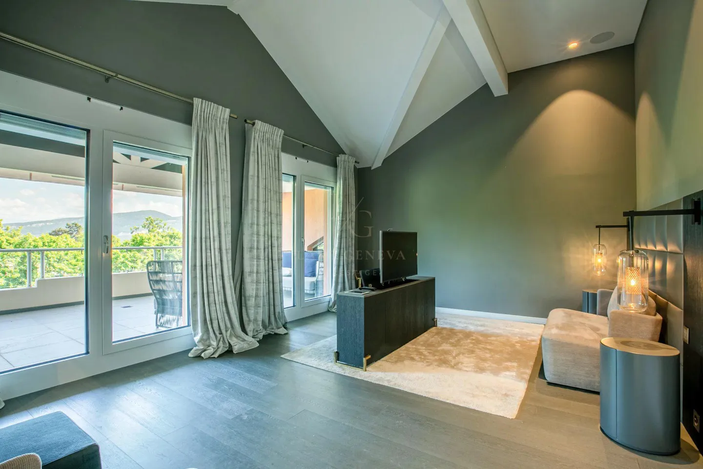 Luxuriöse renovierte Duplex-Penthouse! - Foto 19 von 31