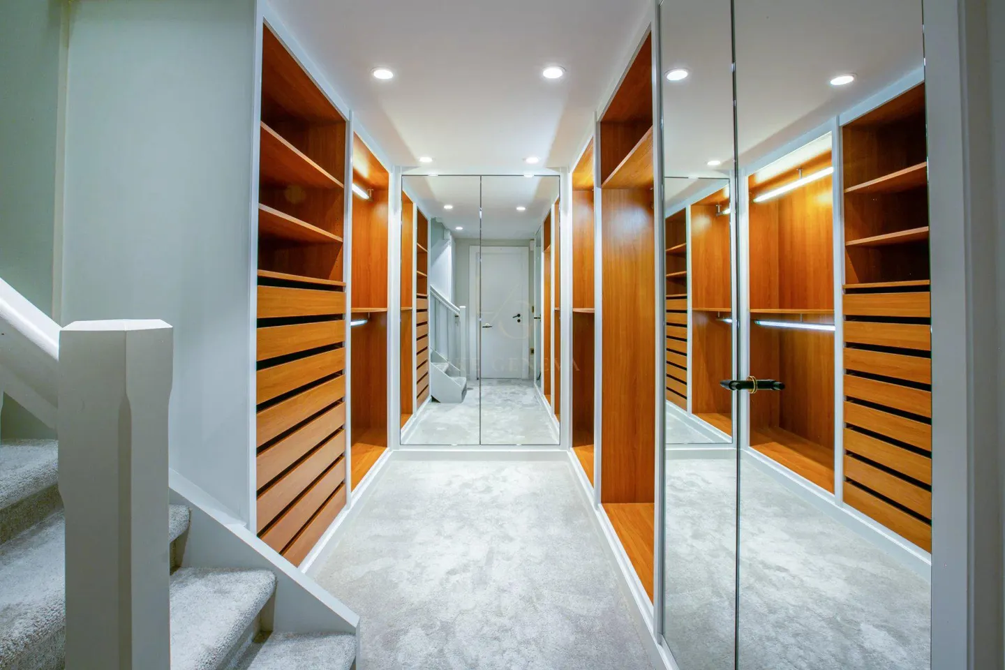 Luxuriöse renovierte Duplex-Penthouse! - Foto 20 von 31