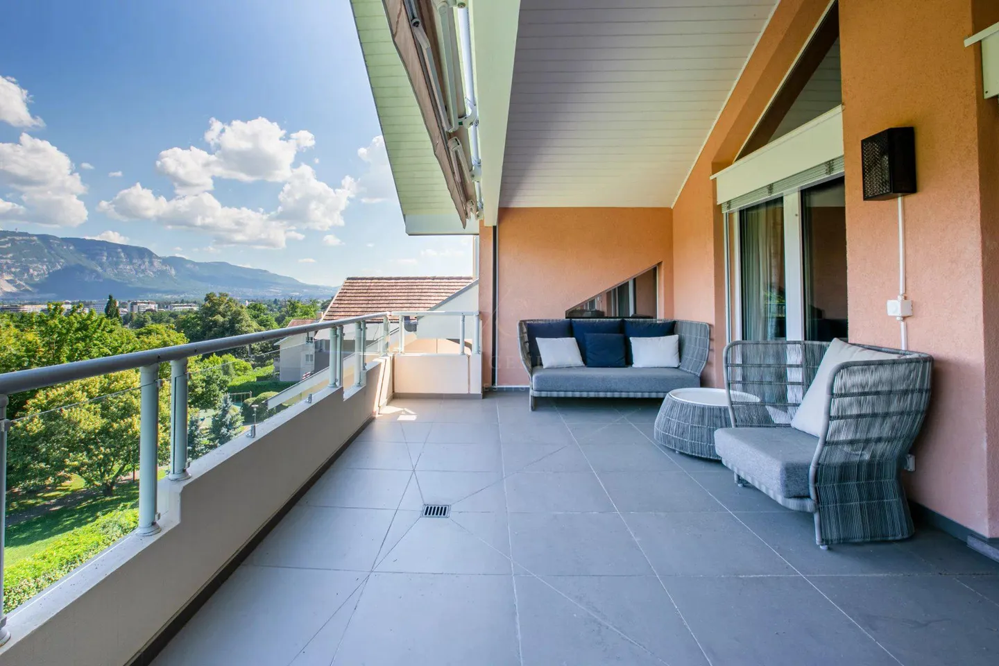 Luxuriöse renovierte Duplex-Penthouse! - Foto 29 von 31