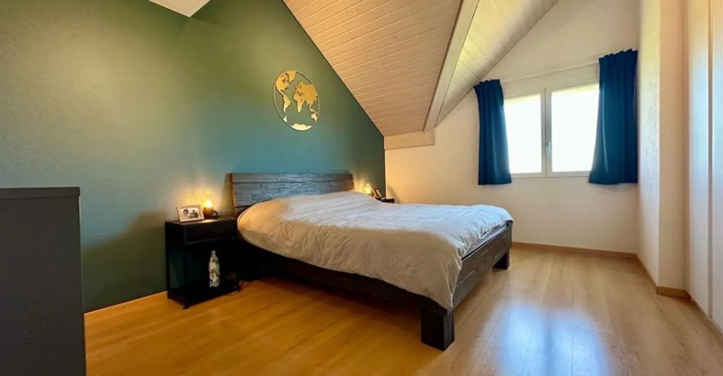 Renovated Semi-Detached Villa - Photo 7 of 10