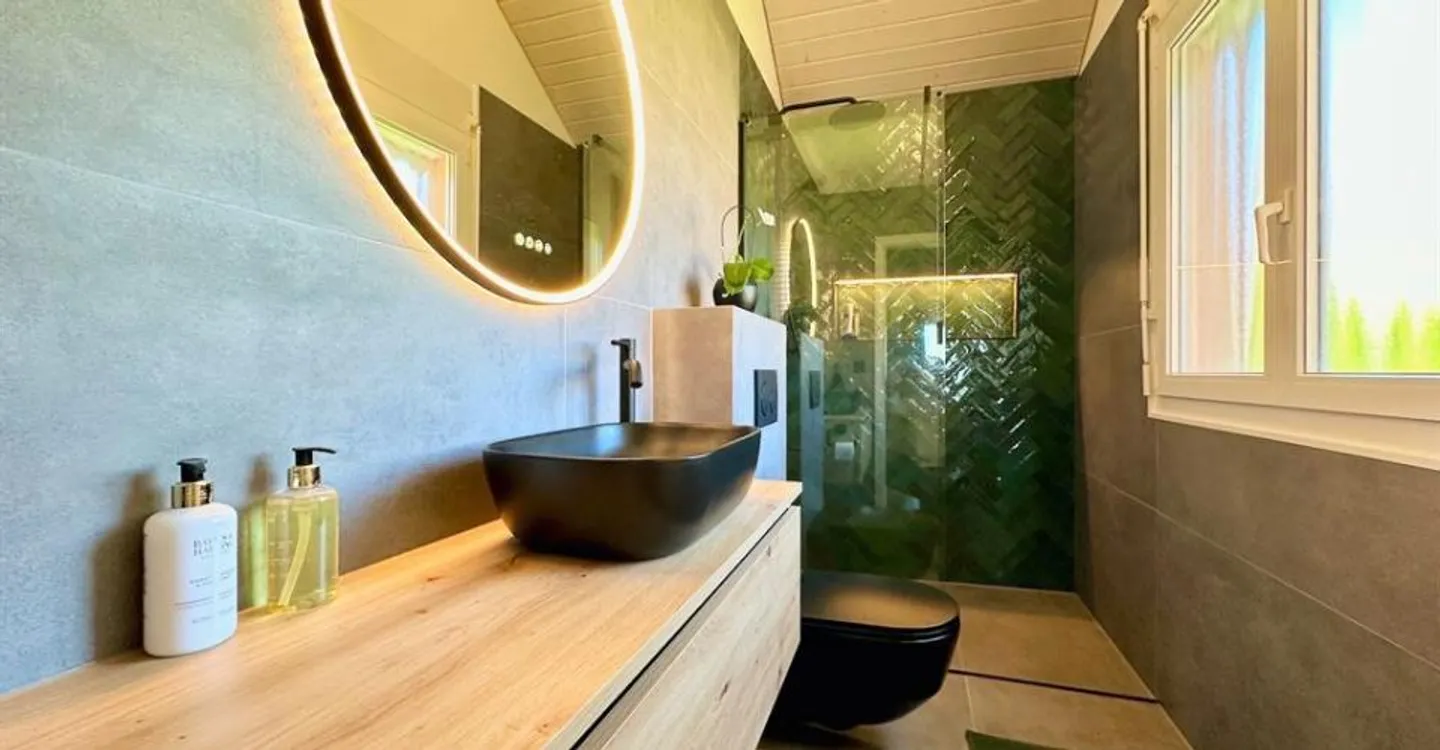 Renovated Semi-Detached Villa - Photo 8 of 10
