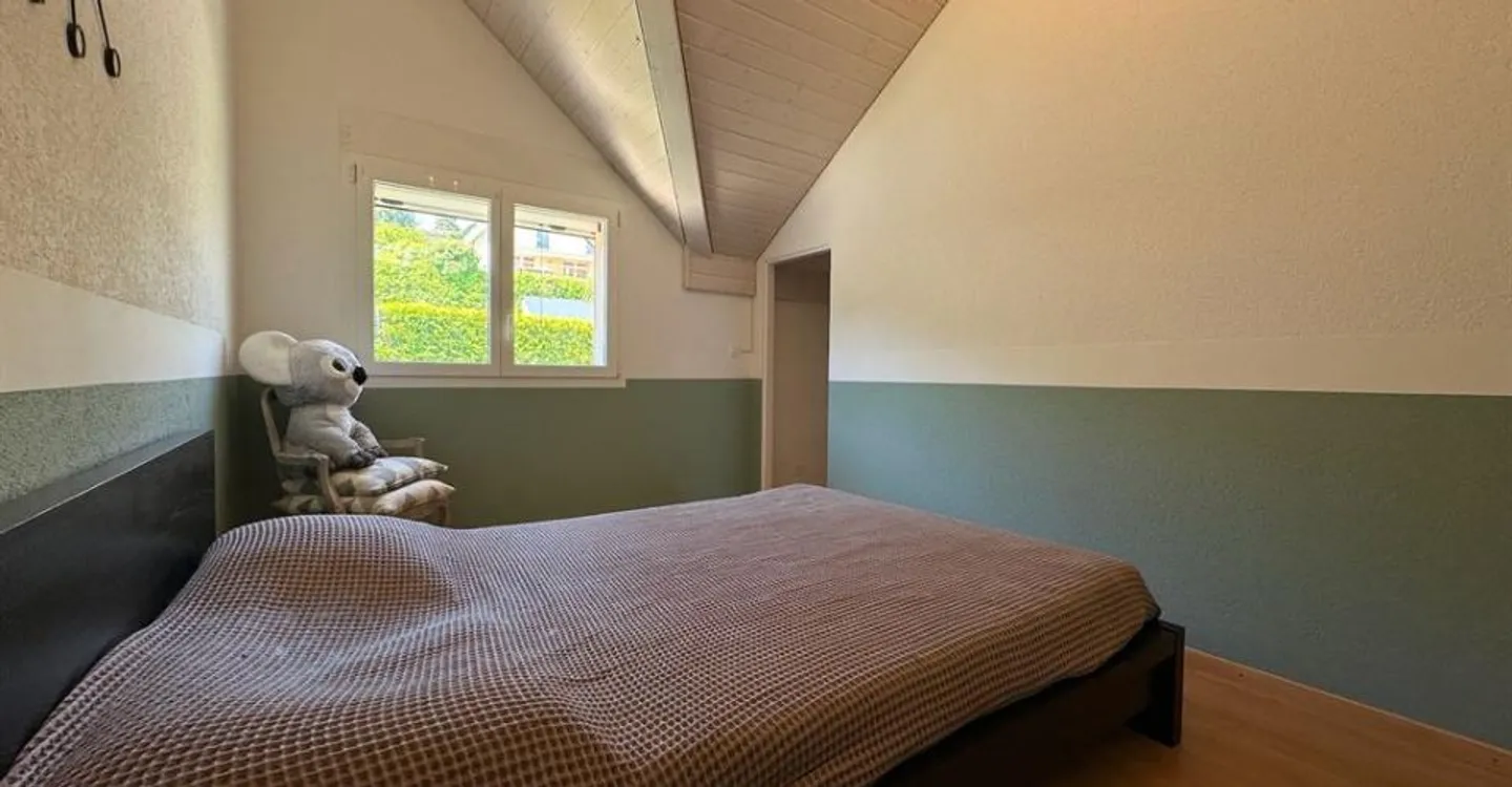 Renovated Semi-Detached Villa - Photo 9 of 10