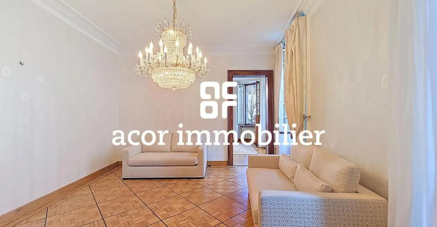 Casa di prestigio con attività in posizione eccezionale - Foto 3 di 9