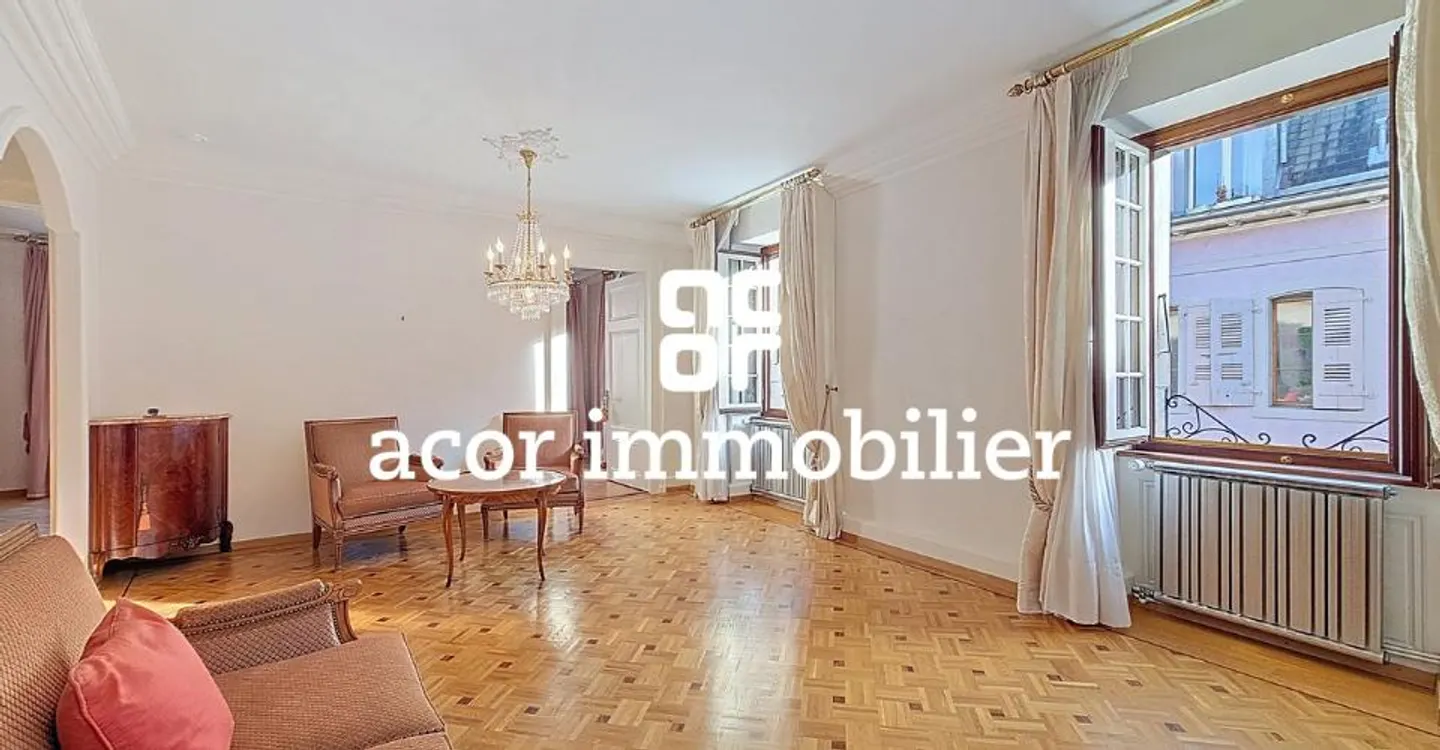 Casa di prestigio con attività in posizione eccezionale - Foto 7 di 9