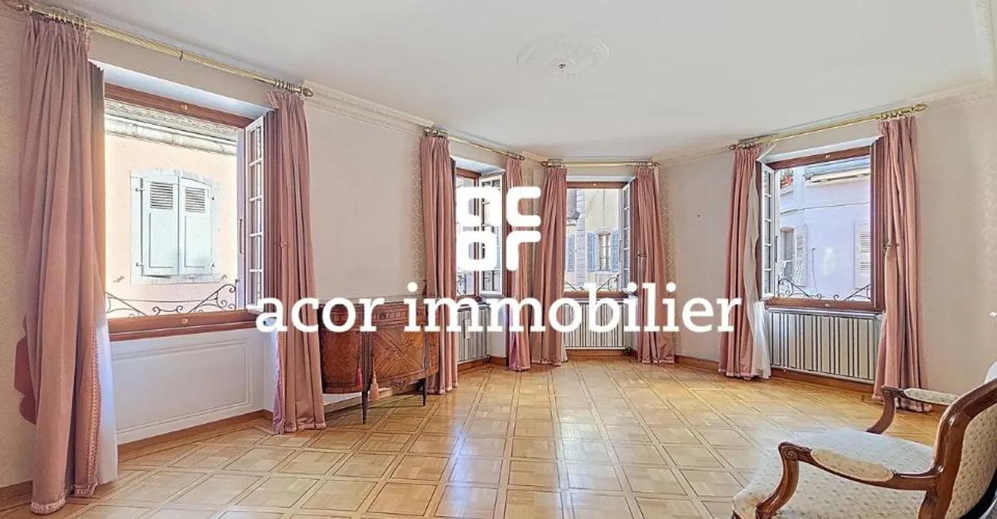 Casa di prestigio con attività in posizione eccezionale - Foto 8 di 9