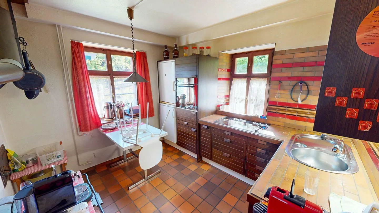 Bauernhaus mit Scheune und grossem Entwicklungspotenzial - Foto 11 von 29