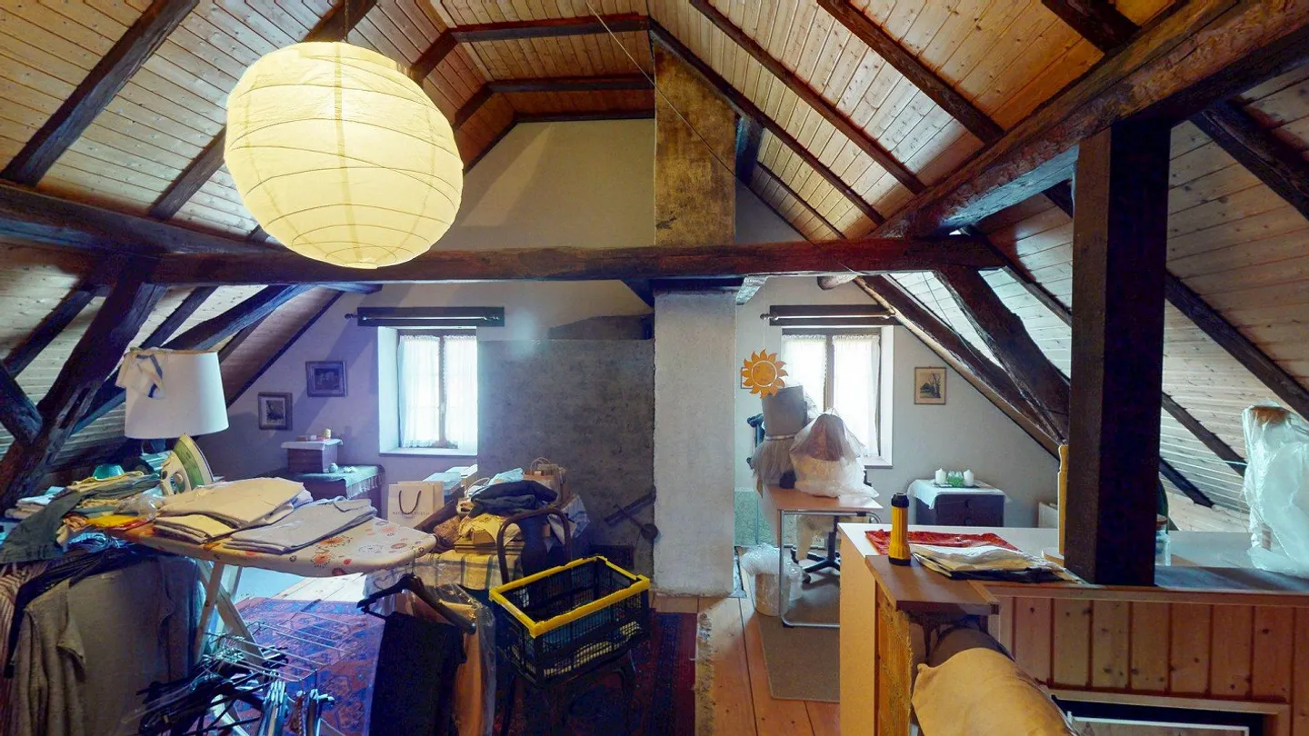 Bauernhaus mit Scheune und grossem Entwicklungspotenzial - Foto 18 von 29