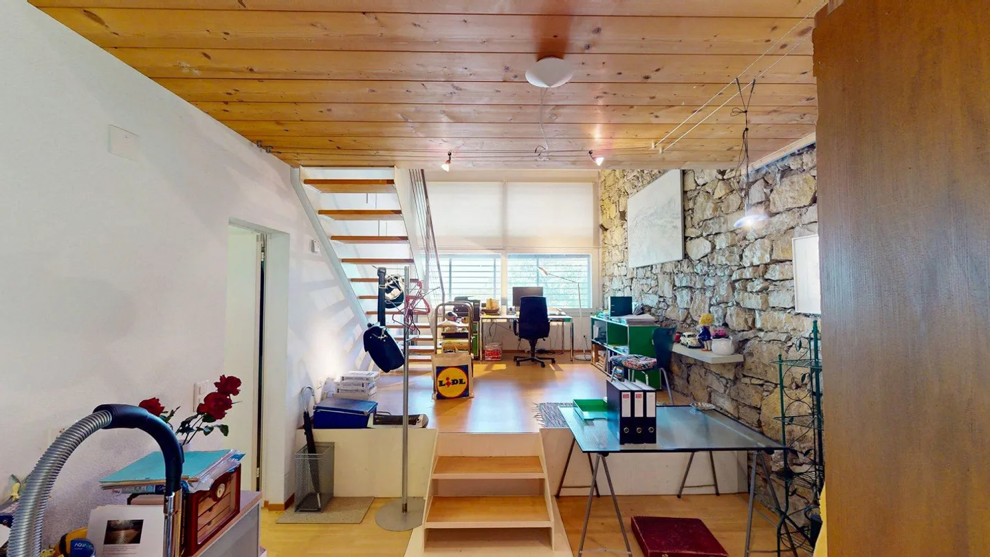 Bauernhaus mit Scheune und grossem Entwicklungspotenzial - Foto 22 von 29