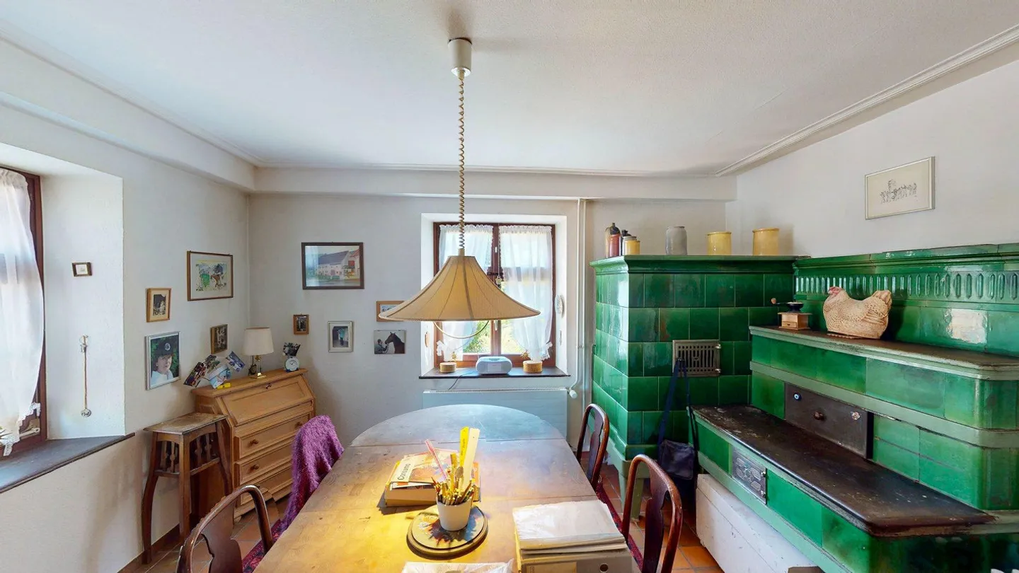 Bauernhaus mit Scheune und grossem Entwicklungspotenzial - Foto 12 von 29