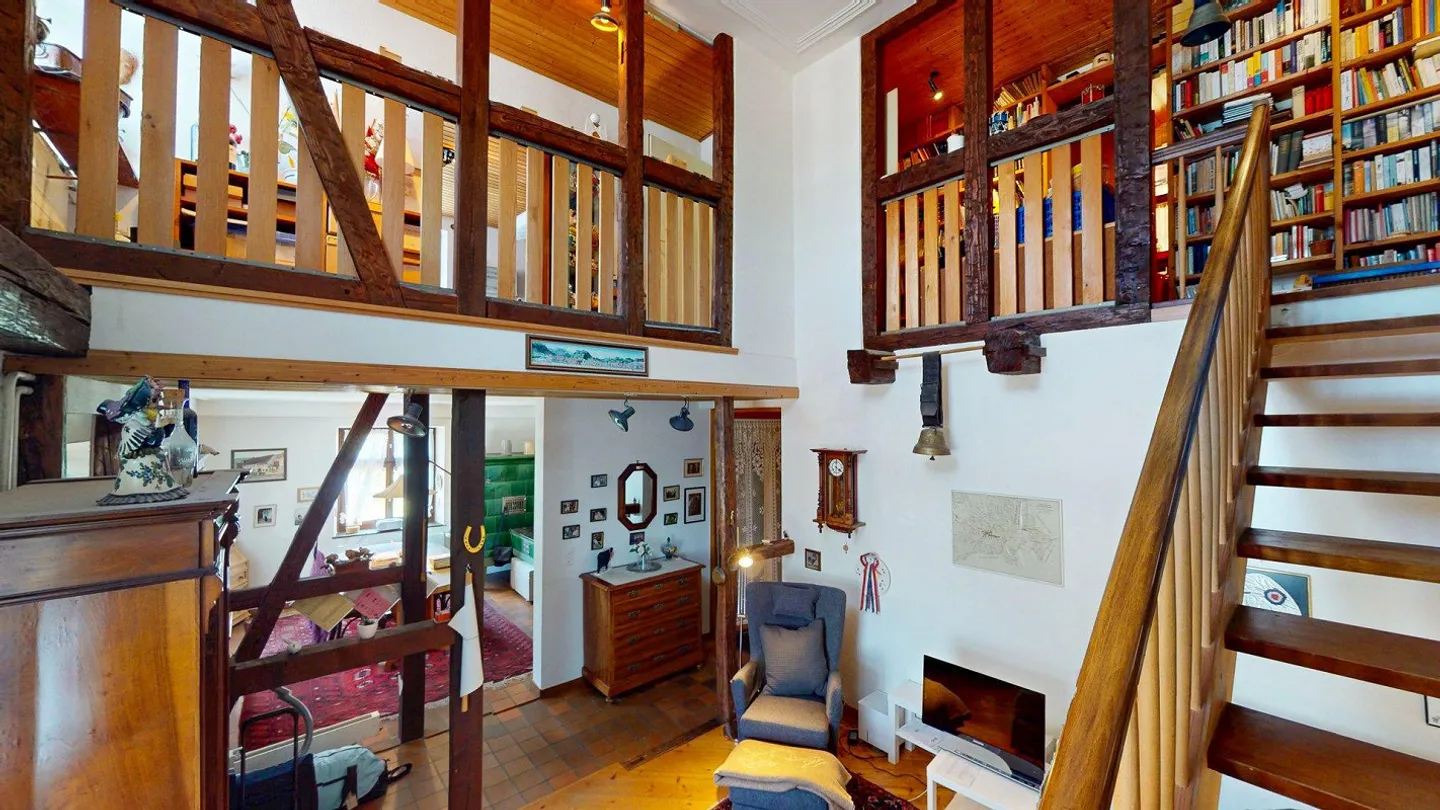 Bauernhaus mit Scheune und grossem Entwicklungspotenzial - Foto 13 von 29