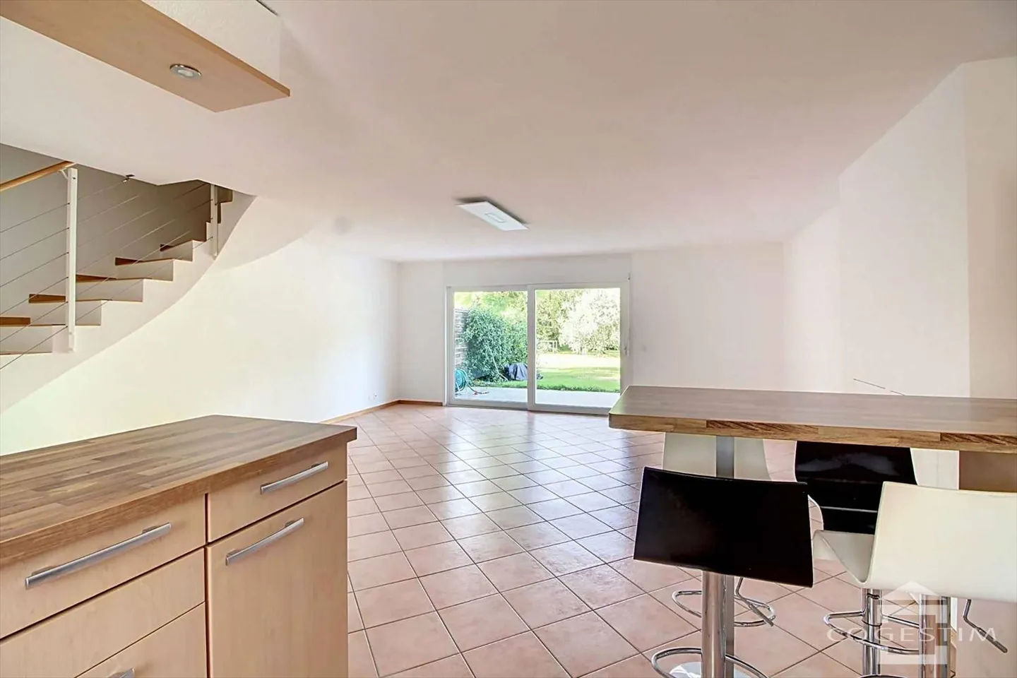 Appartement 5 pièces - Photo 5 sur 12