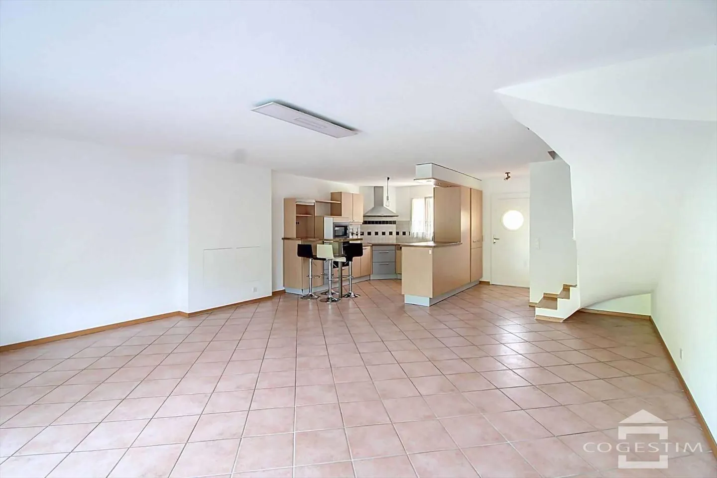 Appartement 5 pièces - Photo 6 sur 12