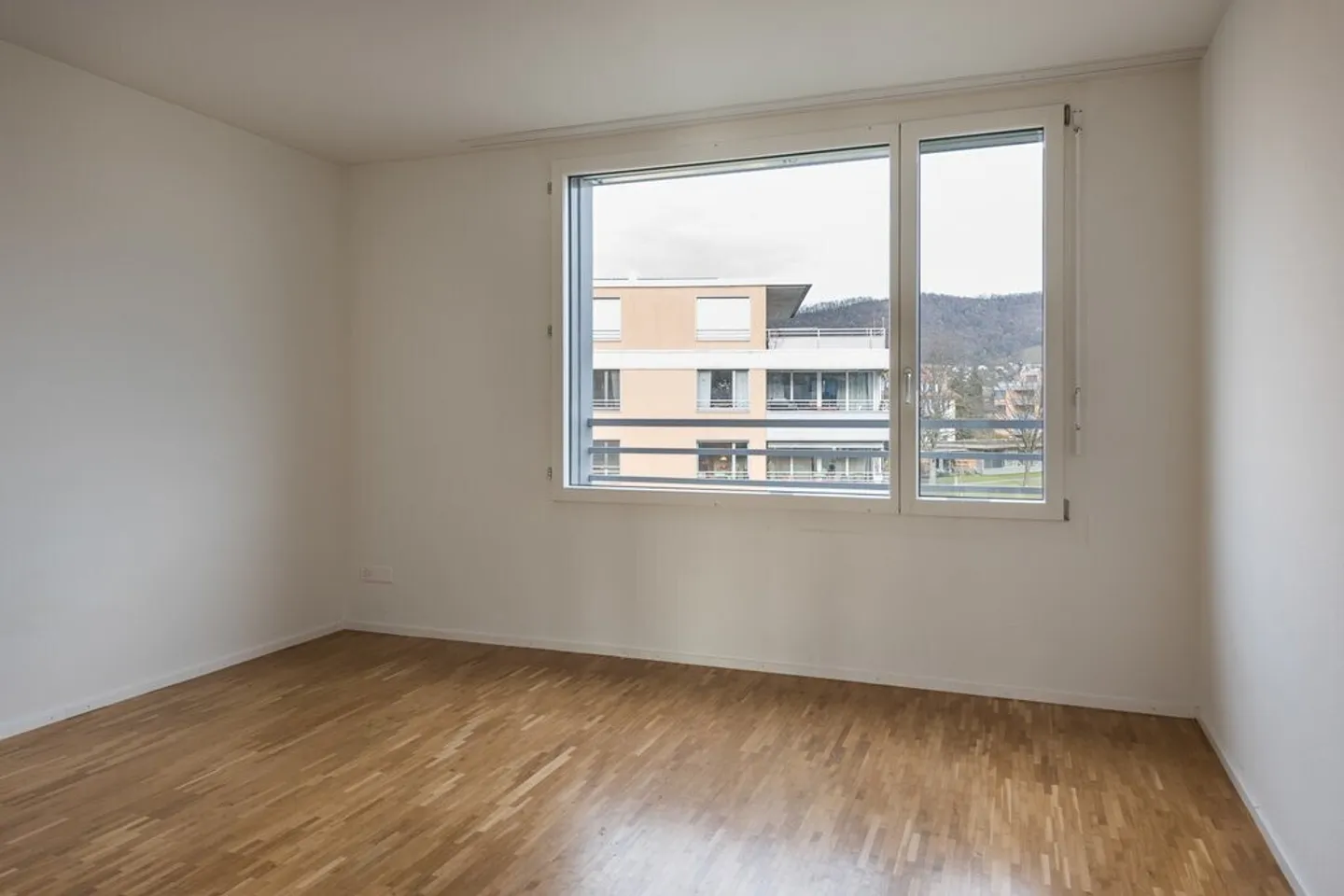 Spacious Apartment in the Altenburg Development - Photo 3 of 9