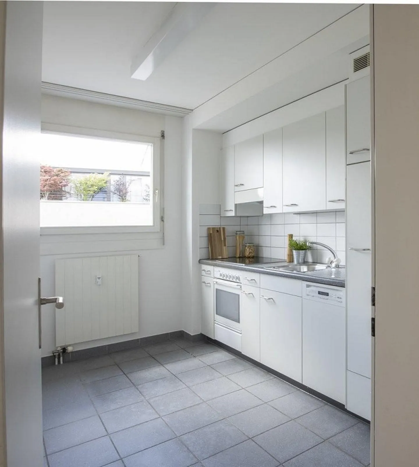 Accogliente appartamento di 2,5 stanze nel quartiere Matthäus - Foto 2 di 6