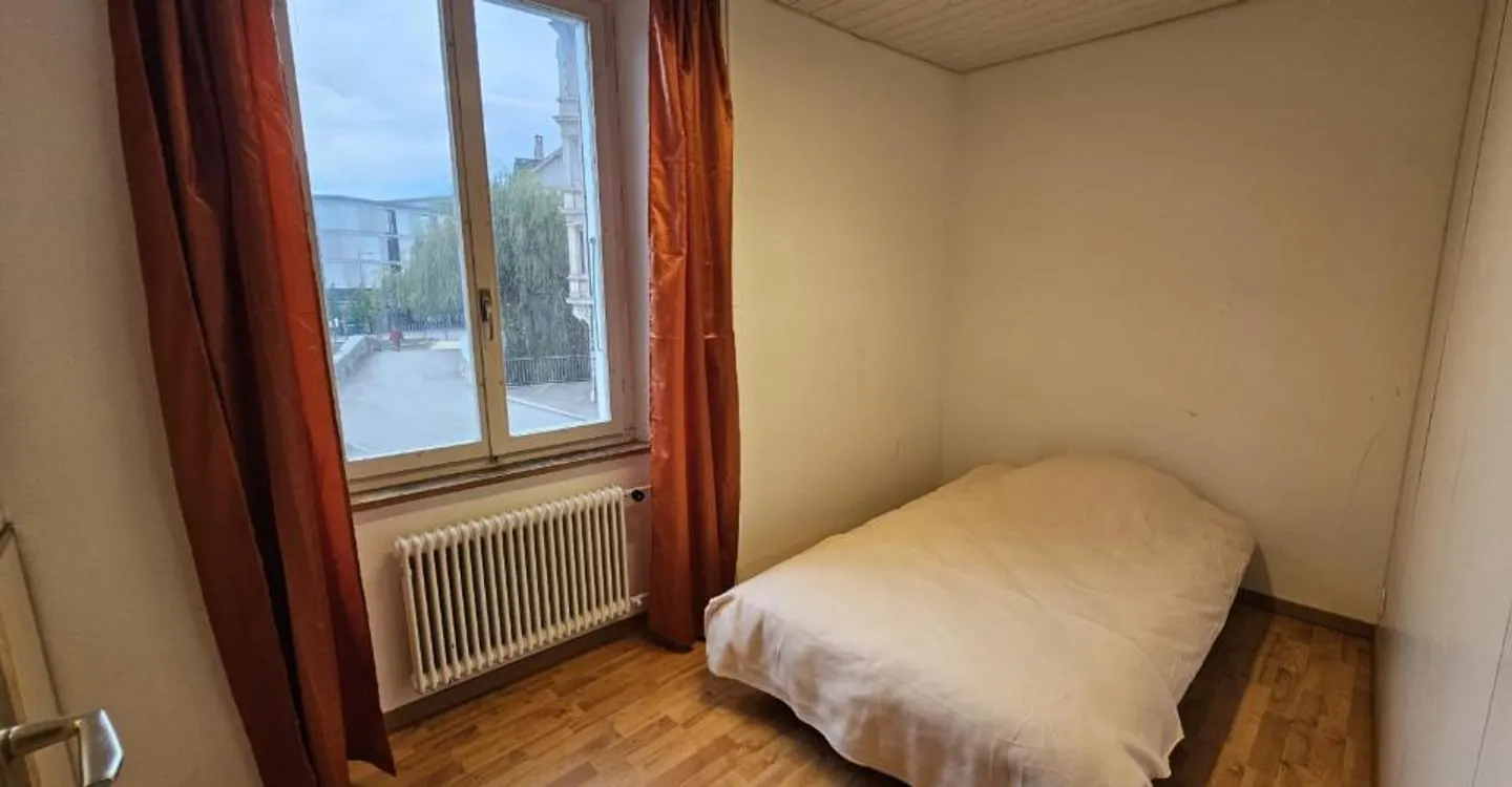 Charming 3.5-Room Apartment - Photo 3 of 6